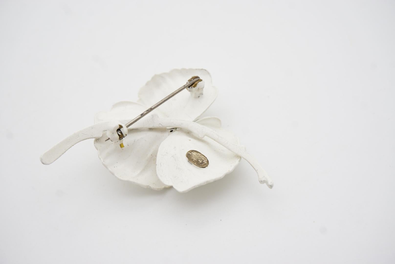 Christian Dior GROSSE 1961 Vintage Swirl White Trio Clover Flower Leaf Brooch For Sale 6