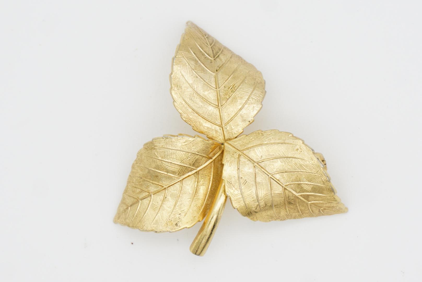 Christian Dior GROSSE 1961 Trio d'epoca con foglie ondulate e vorticose, spilla in oro in vendita 2