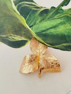 Christian Dior GROSSE 1961 Vintage Vivid Triangle Three Wavy Swirl Leaf Brooch