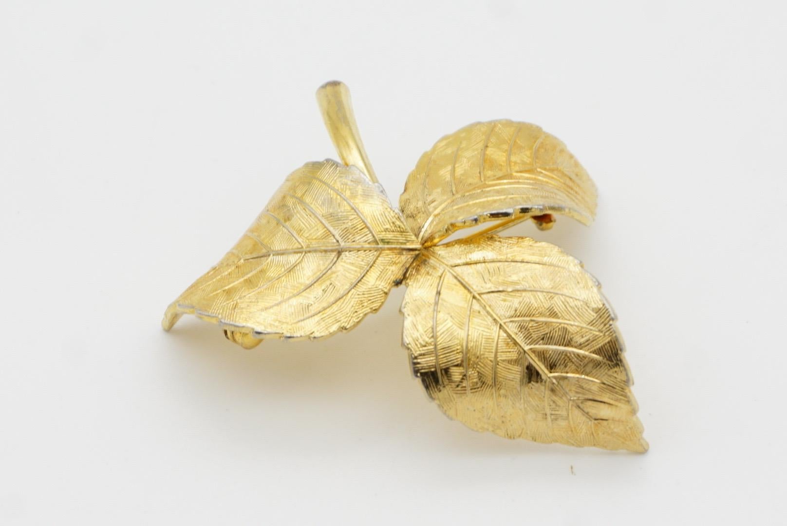 Christian Dior GROSSE 1961 Vintage Vivid Trio Swirl Wavy Twist Leaf Gold Brooch For Sale 3