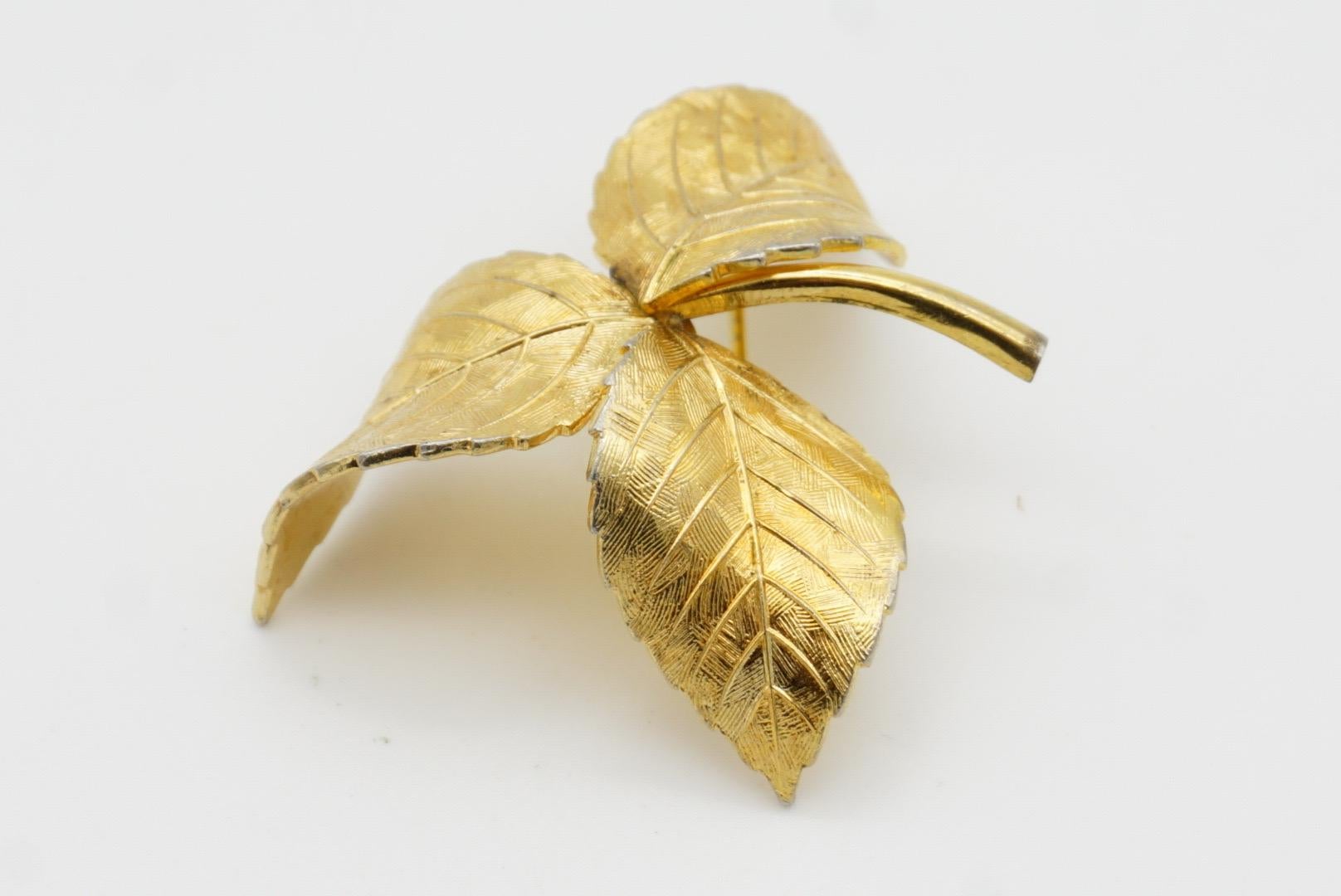 Christian Dior GROSSE 1961 Vintage Vivid Trio Swirl Wavy Twist Leaf Gold Brooch For Sale 4
