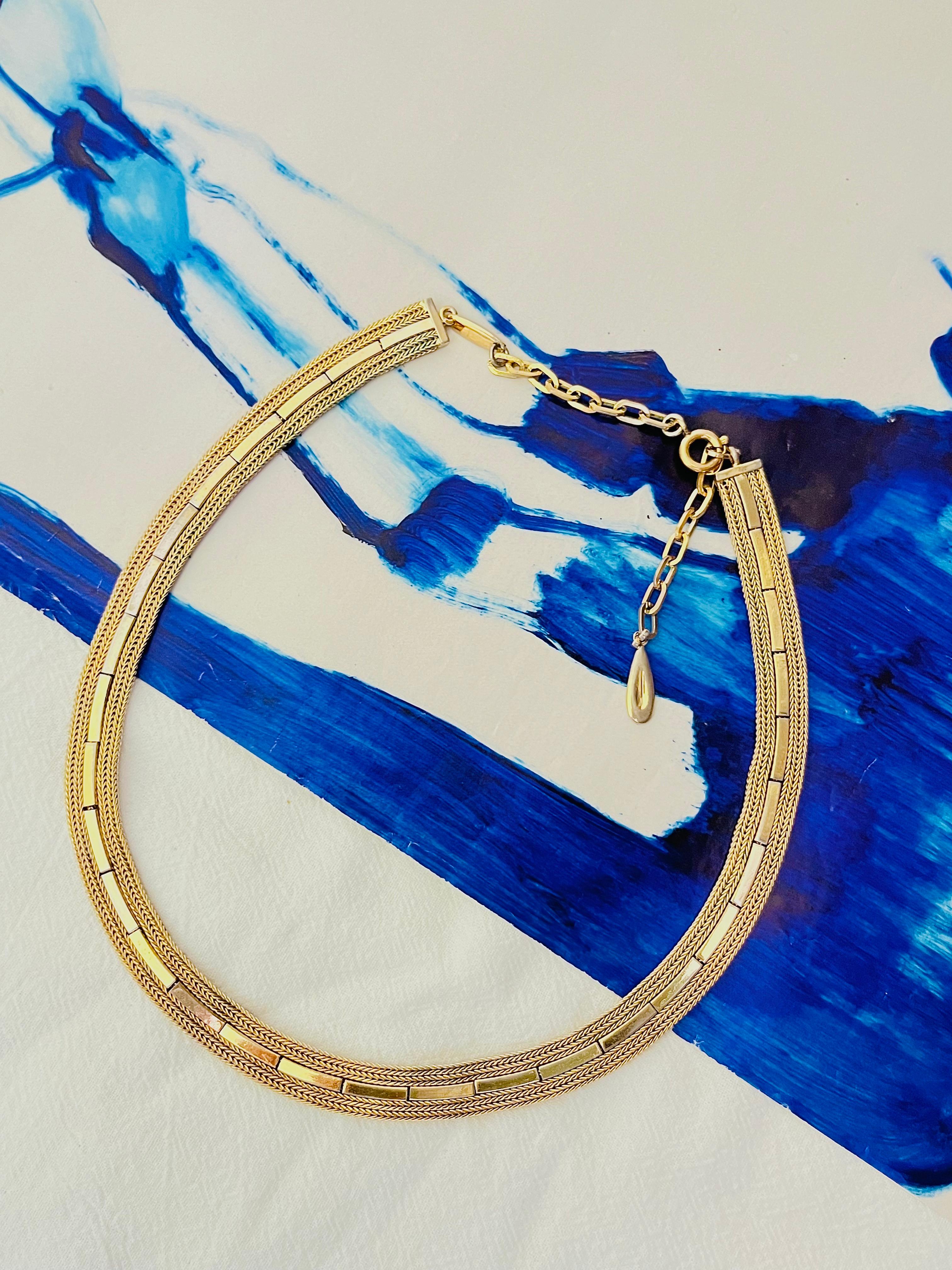 Christian Dior GROSSE 1961 Vintage Halskette aus gewebtem, miteinander verbundenem Fischgrätenmuster aus Gold im Zustand „Gut“ in Wokingham, England
