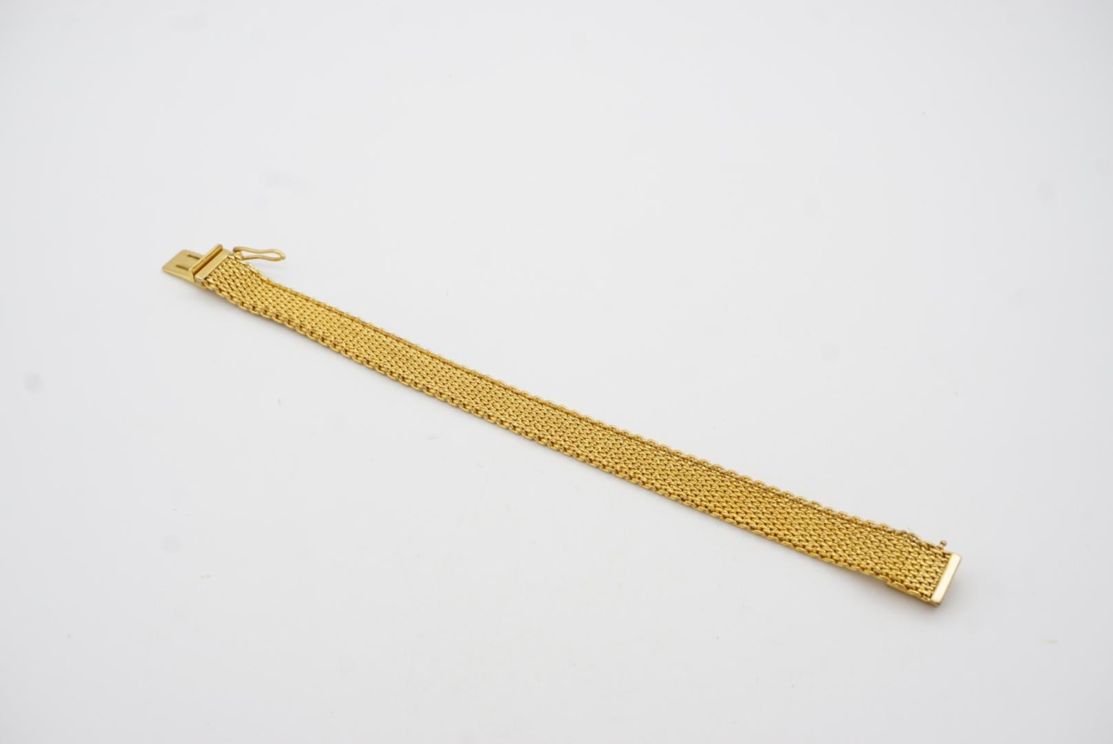 Christian Dior GROSSE 1962 Ridged Weave Link Mesh Modernist Gold Cuff Bracelet For Sale 4