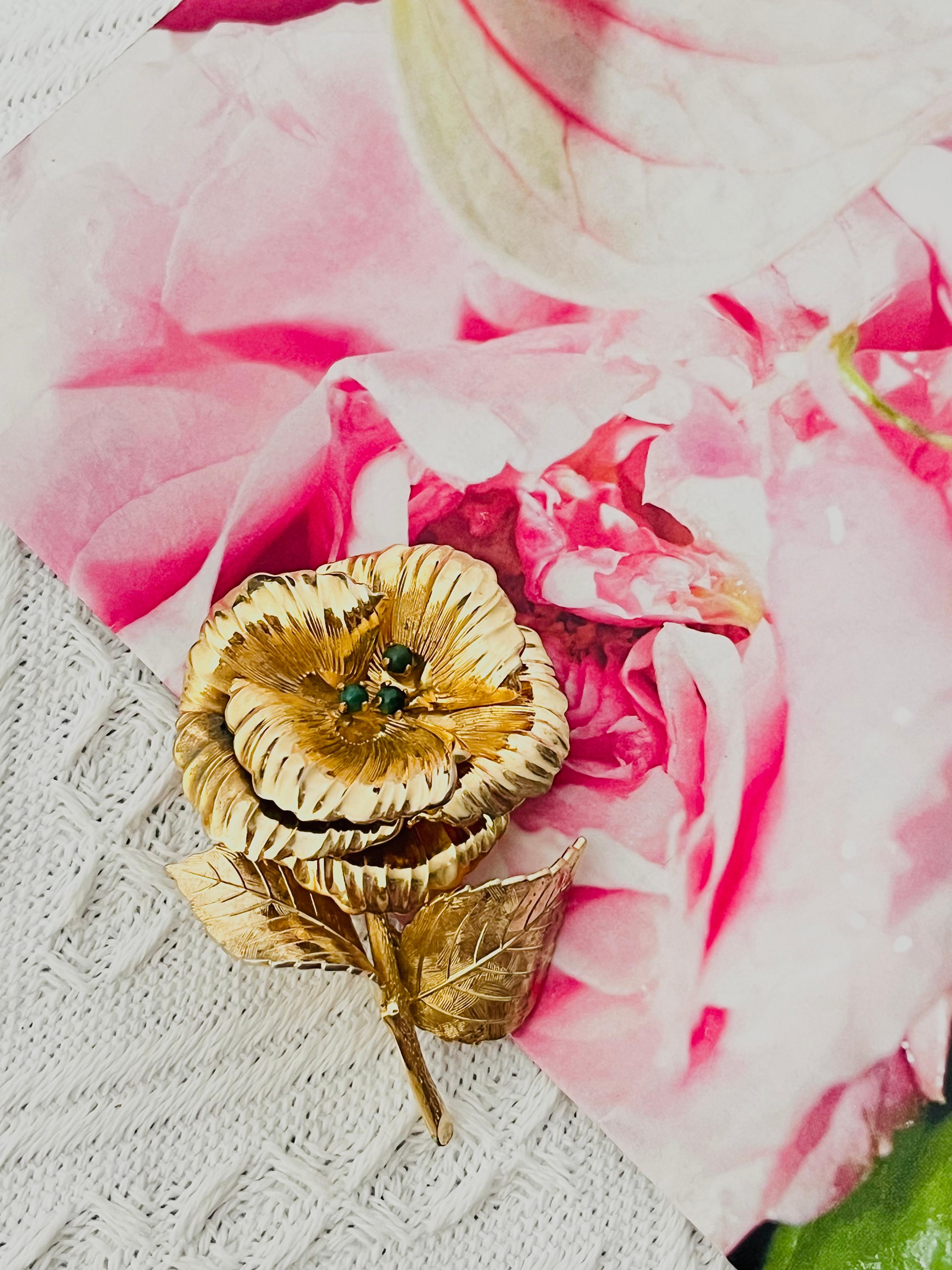 Christian Dior GROSSE 1963 Große Grüne Perlen Blüte Pfingstrose Rose Blume Brosche für Damen oder Herren im Angebot