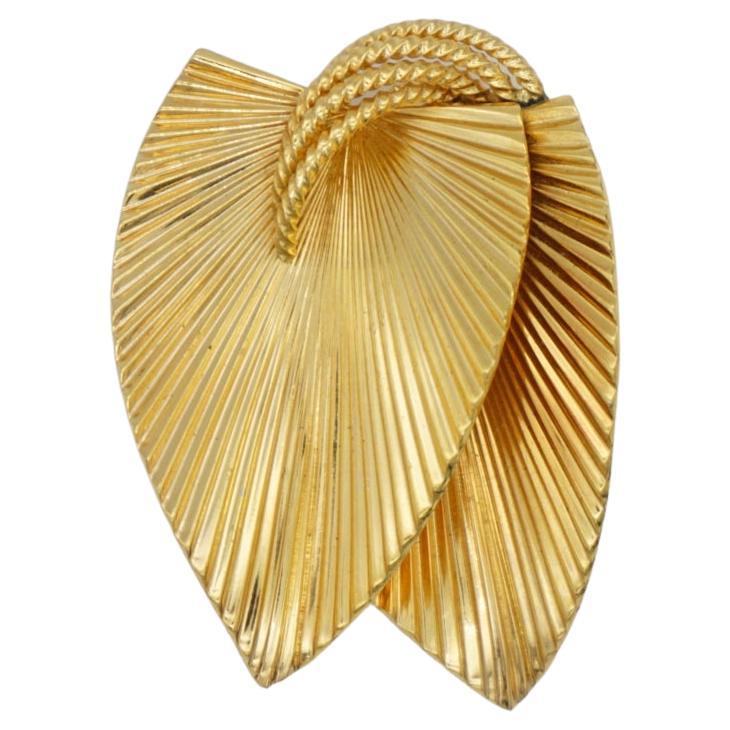 Christian Dior GROSSE 1963 Vintage Large Double Curled Leaf Palm Gold Brooch For Sale