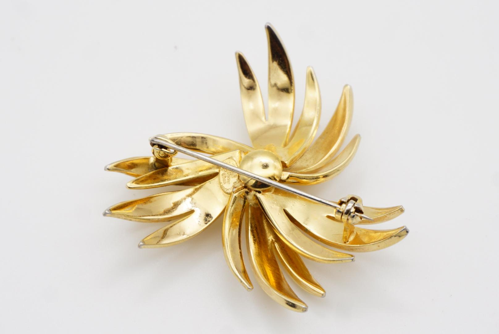 Christian Dior GROSSE 1963 Vintage Large Flourish Flower Layer Trio Leaf Brooch 9