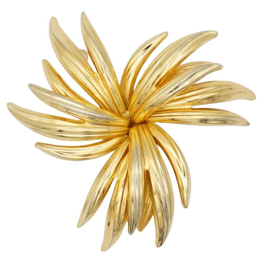 Christian Dior GROSSE 1963 Vintage Large Flourish Flower Layer Trio Leaf Elegant Modernist Brooch, Gold Tone

Very good condition. Very light colour loss, barely noticeable. Rare to find. A unique piece. 100% Genuine.

This gold plated stylised