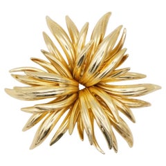 Christian Dior GROSSE 1963 Spilla d'oro vintage a forma di fiore grande a strati di foglie