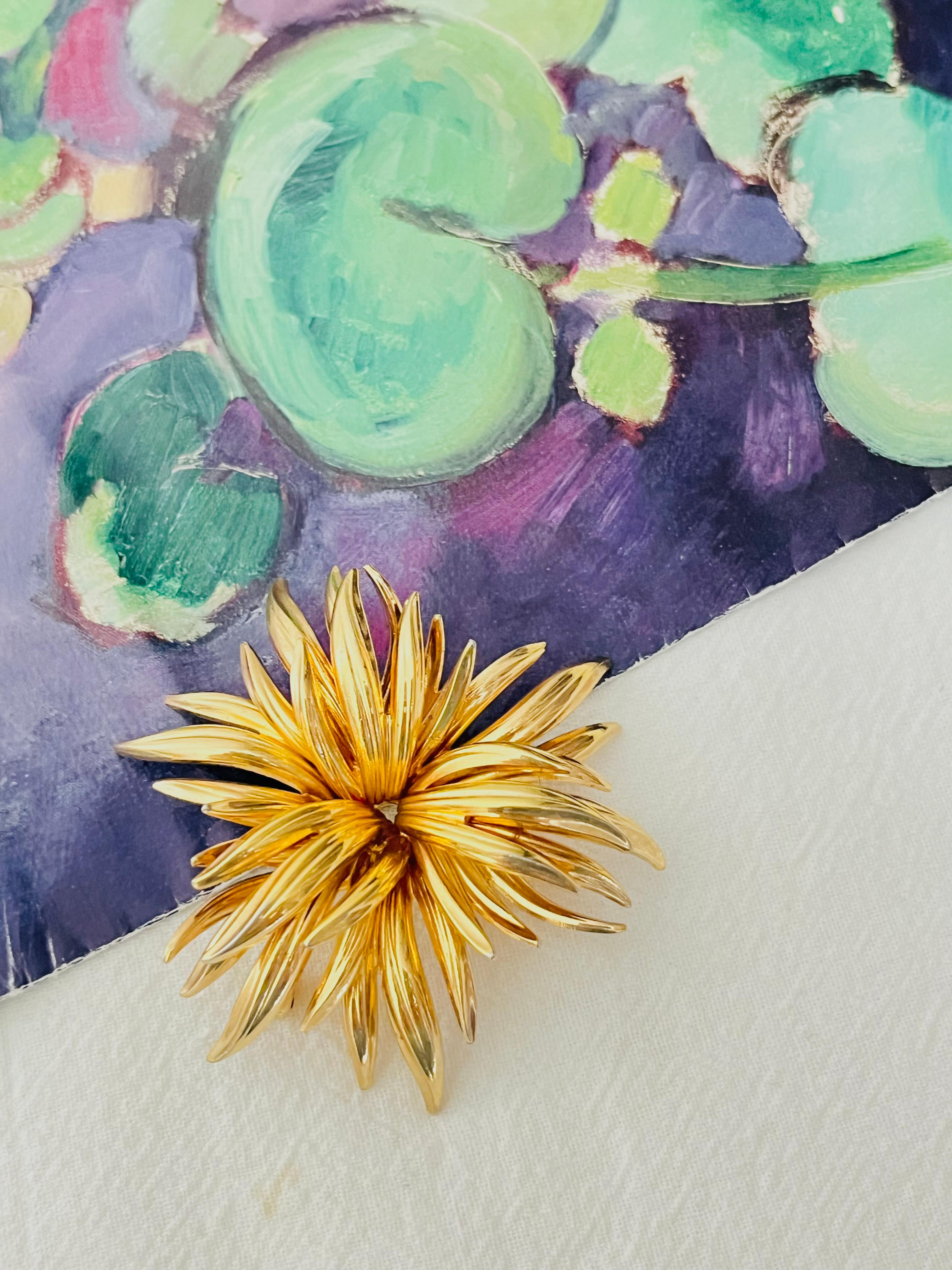 Christian Dior GROSSE 1963 Vintage Gran Capa Hoja Flor Flor Broche Oro Art Nouveau