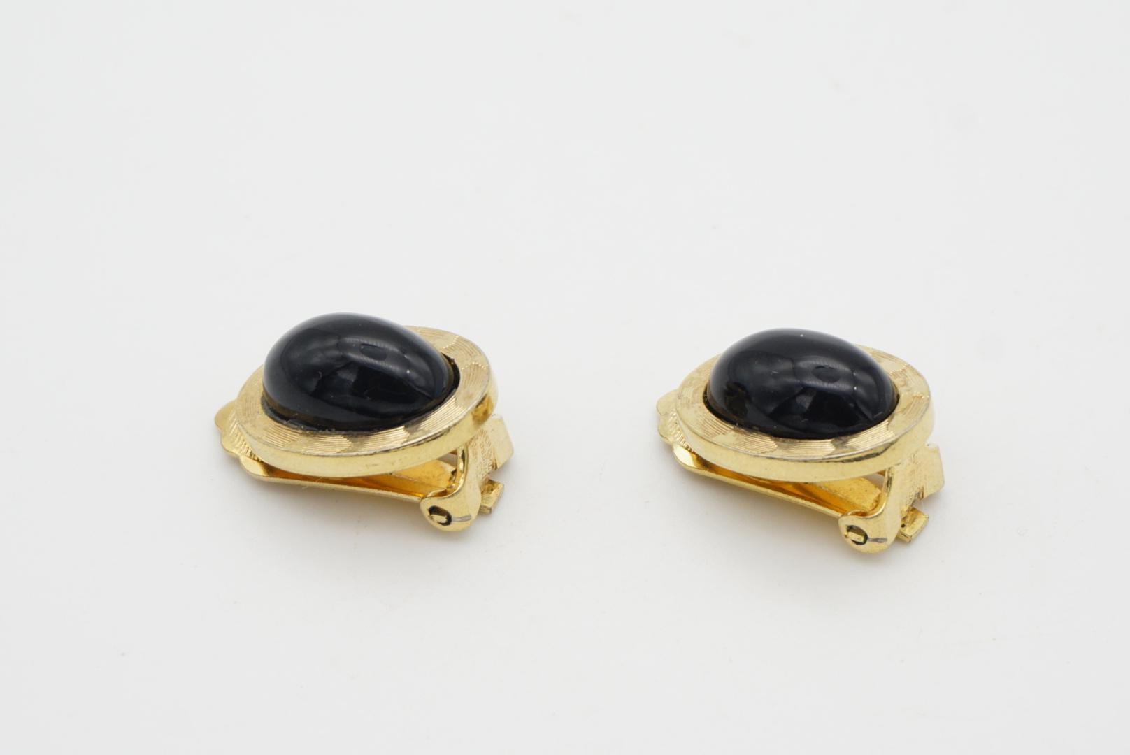 Christian Dior GROSSE 1963 Vintage Texturierte schwarze ovale Cabochon-Ohrclips im Angebot 4