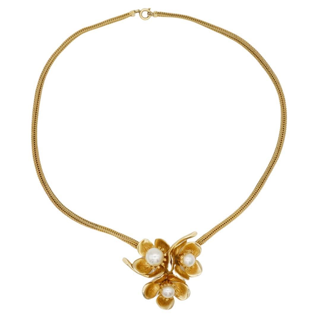 Christian Dior GROSSE 1963 Vintage Trio Weiß Perlen Blumenstrauß-Halskette, Vintage im Angebot