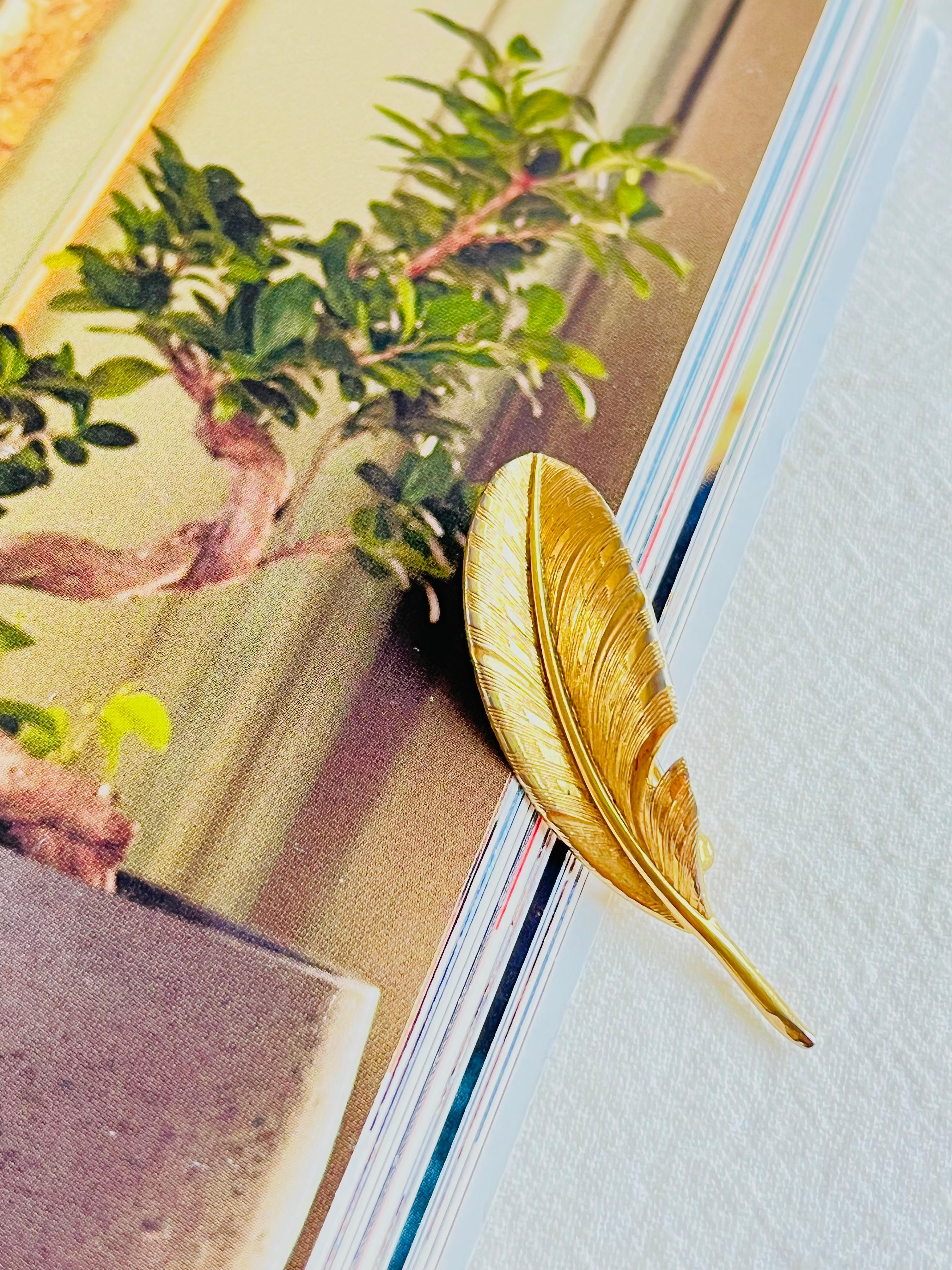 Art Deco Christian Dior GROSSE 1963 Vintage Vivid Modernist Long Leaf Gold Palm Brooch For Sale