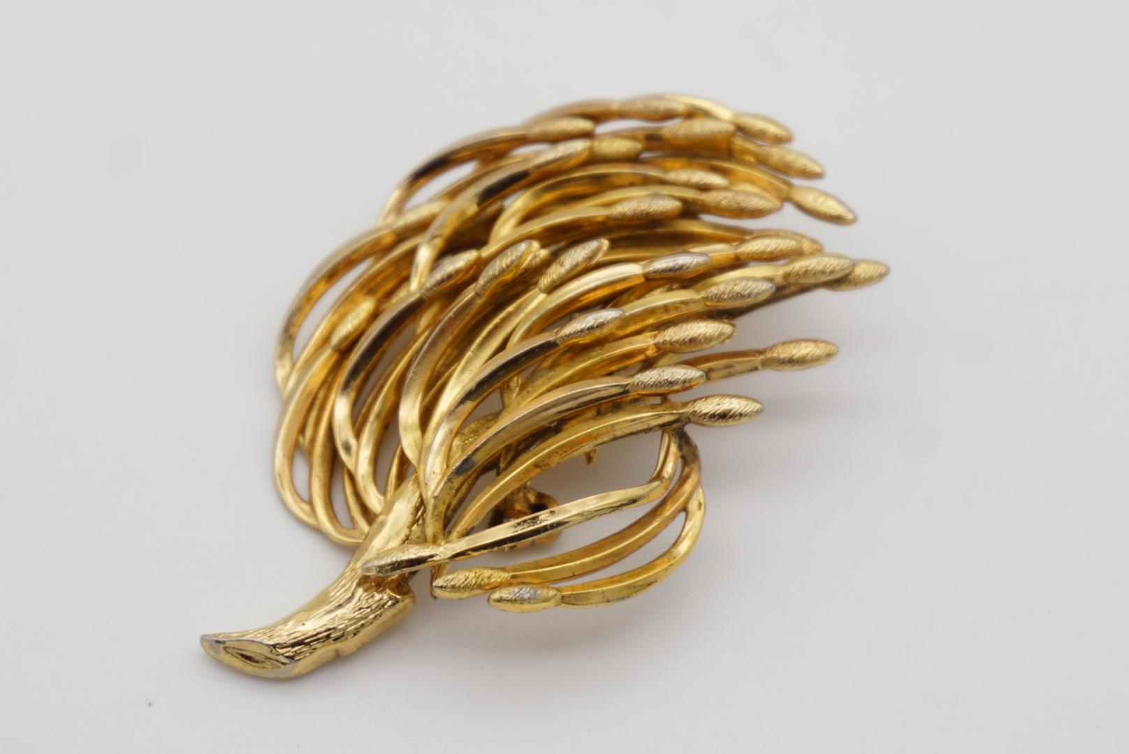 Christian Dior GROSSE 1963 Vintage Wave Swirl Leaf Dandelion Branch Gold Brooch For Sale 5