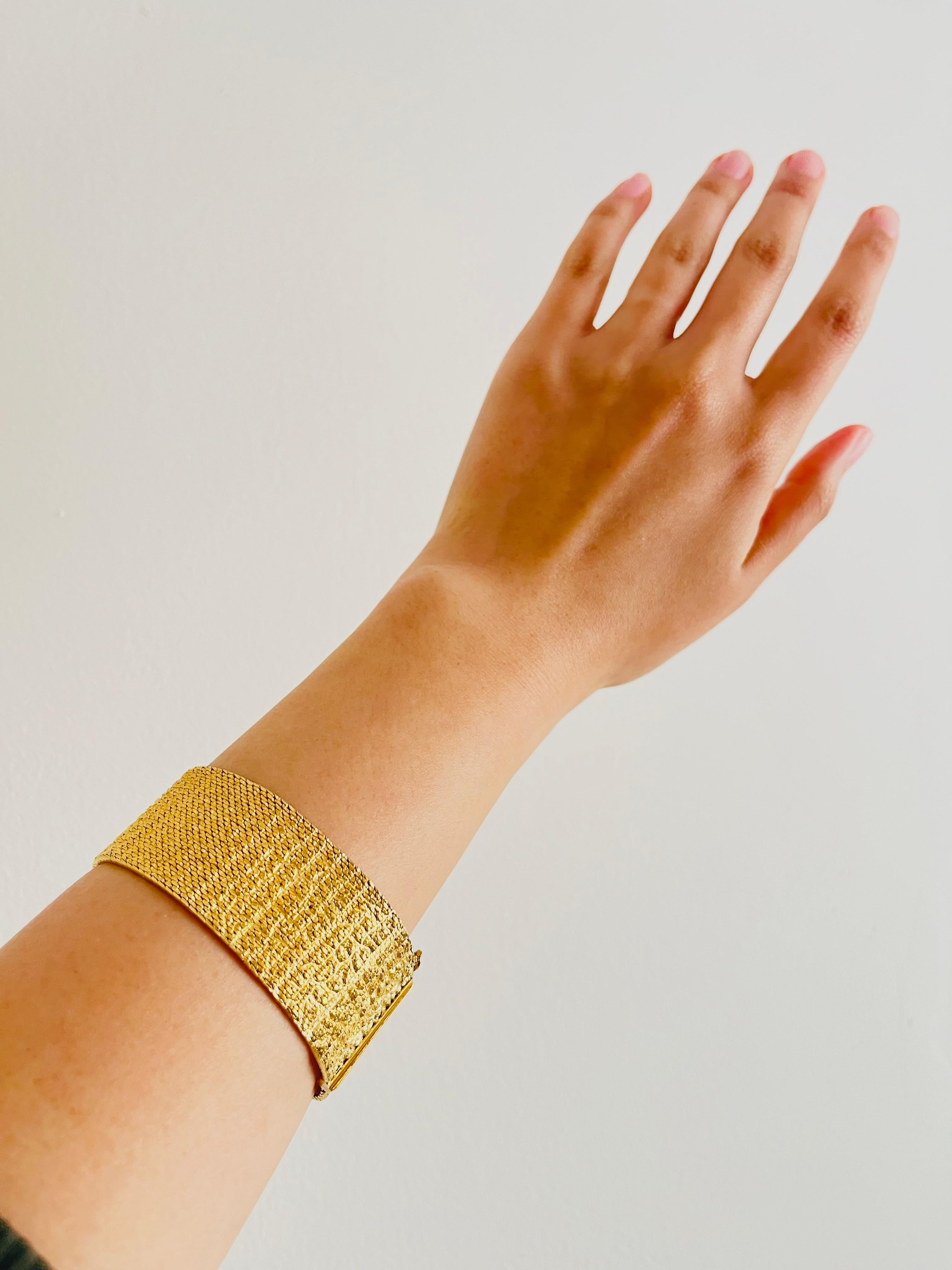 Women's or Men's Christian Dior GROSSE 1964 Textured Mesh Woven Modernist Cuff Gold Bracelet