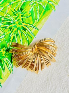 Christian Dior GROSSE 1964 Vintage Flourish Tassel Spray Gold Brooch Pendant