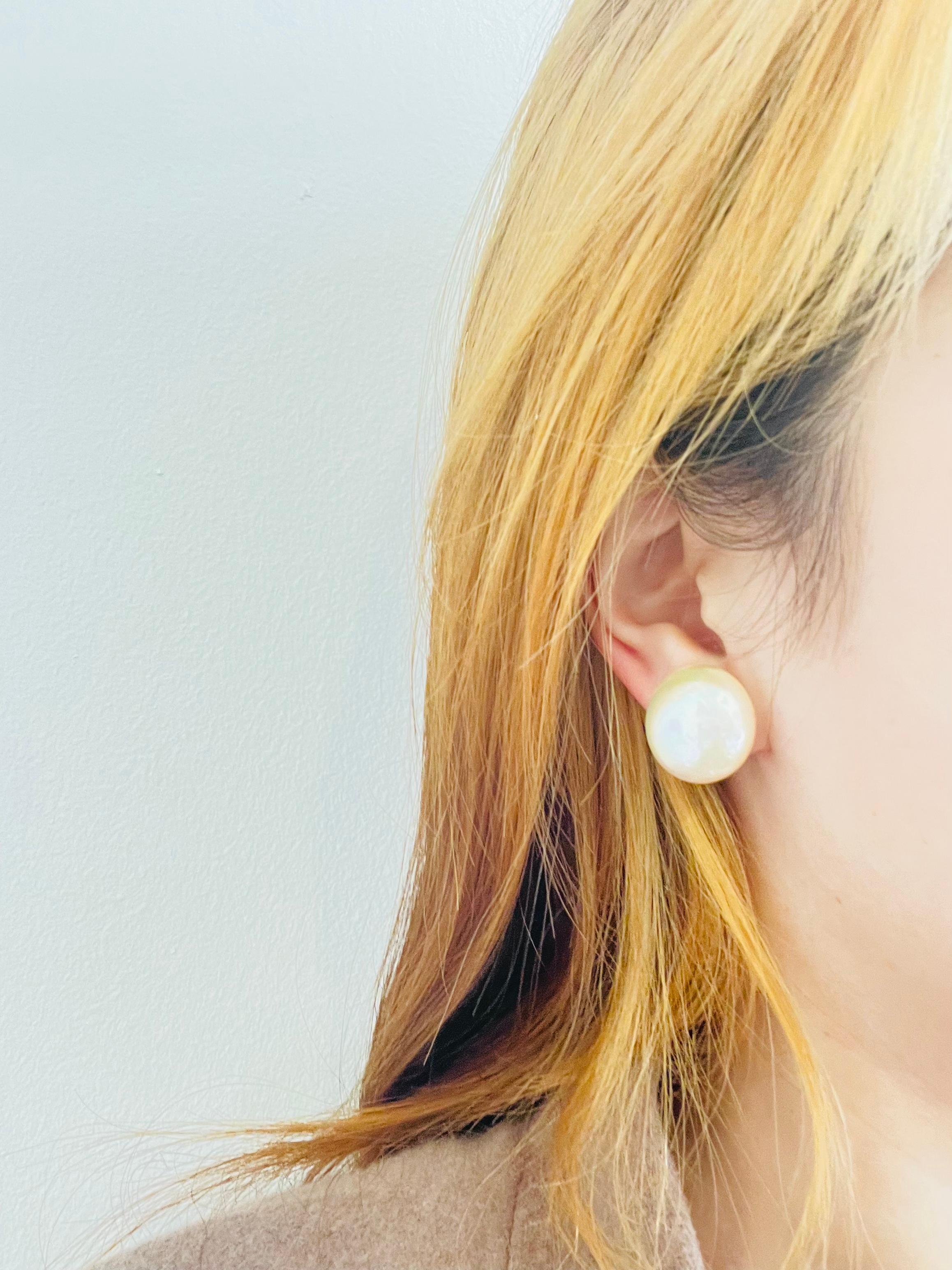 Christian Dior GROSSE 1964 Vintage Large Round Aurora White Pearl Clip Earrings In Excellent Condition In Wokingham, England