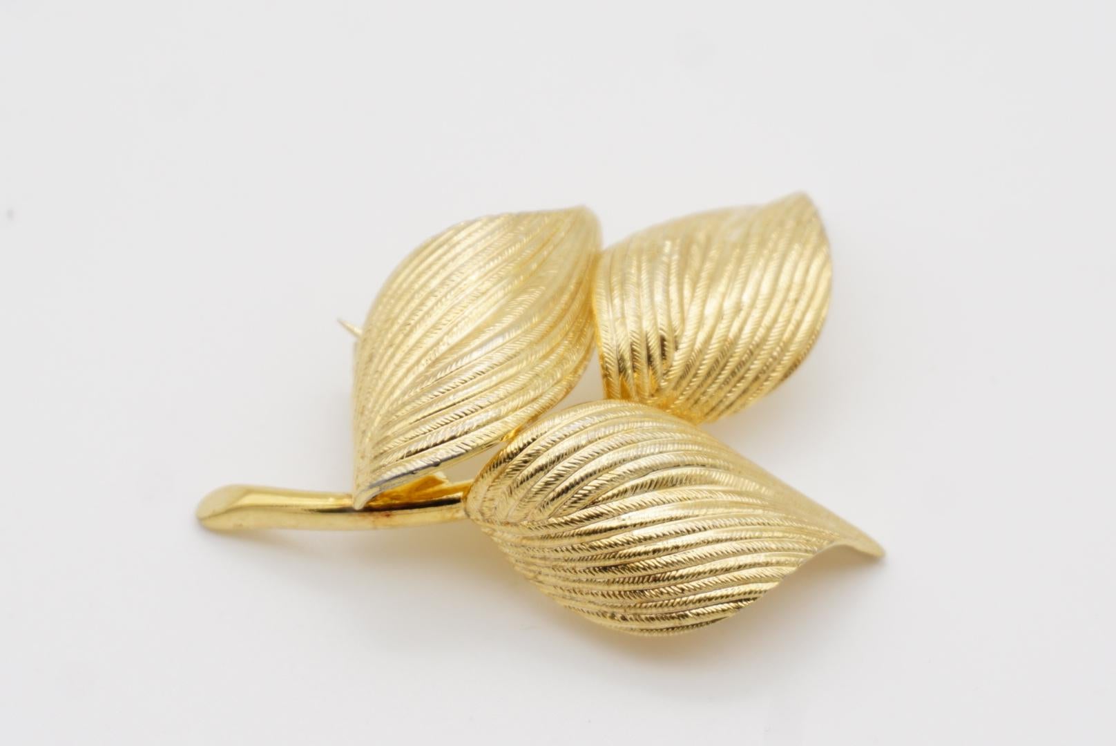 Christian Dior GROSSE 1964 Vintage Textured Trio Wavy Swirl Curled Leaf Brooch For Sale 4