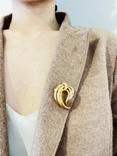 Christian Dior GROSSE 1964 Vintage Textured Triple Twist Hoop Rope Gold Brooch