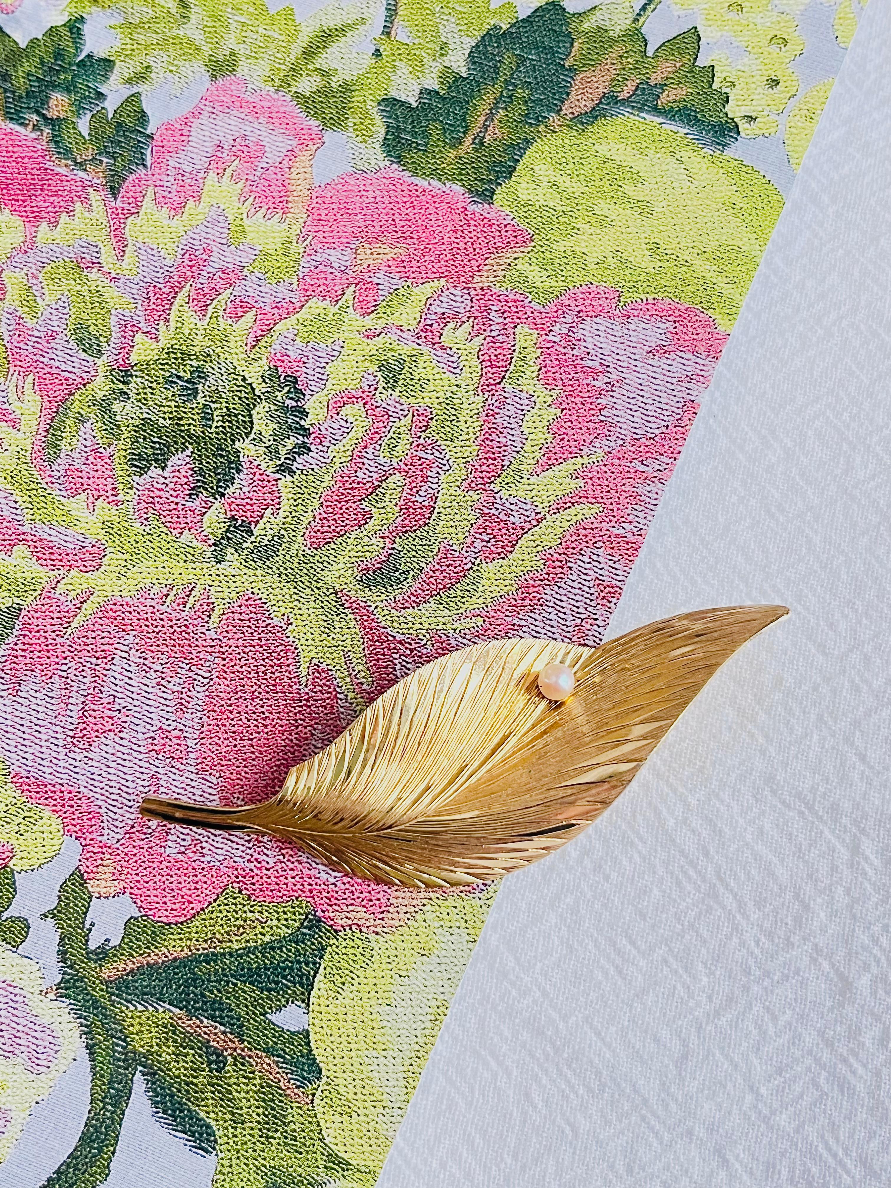 Early Victorian Christian Dior GROSSE 1964 Vintage Vivid Wavy Leaf Pearl Exquisite Gold Brooch