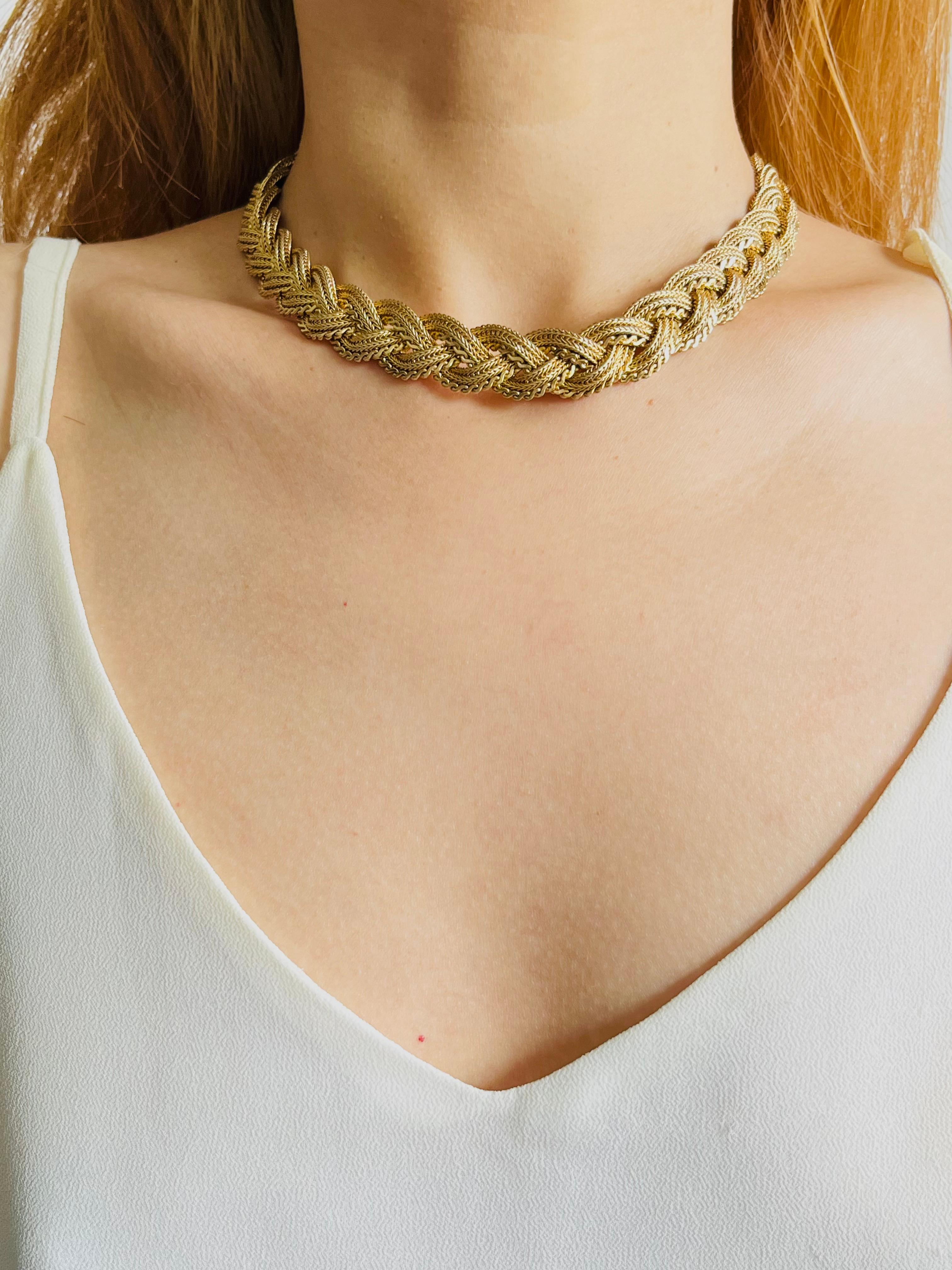 Christian Dior GROSSE 1965 Collana con nodo intrecciato e rete intrecciata in vendita 2
