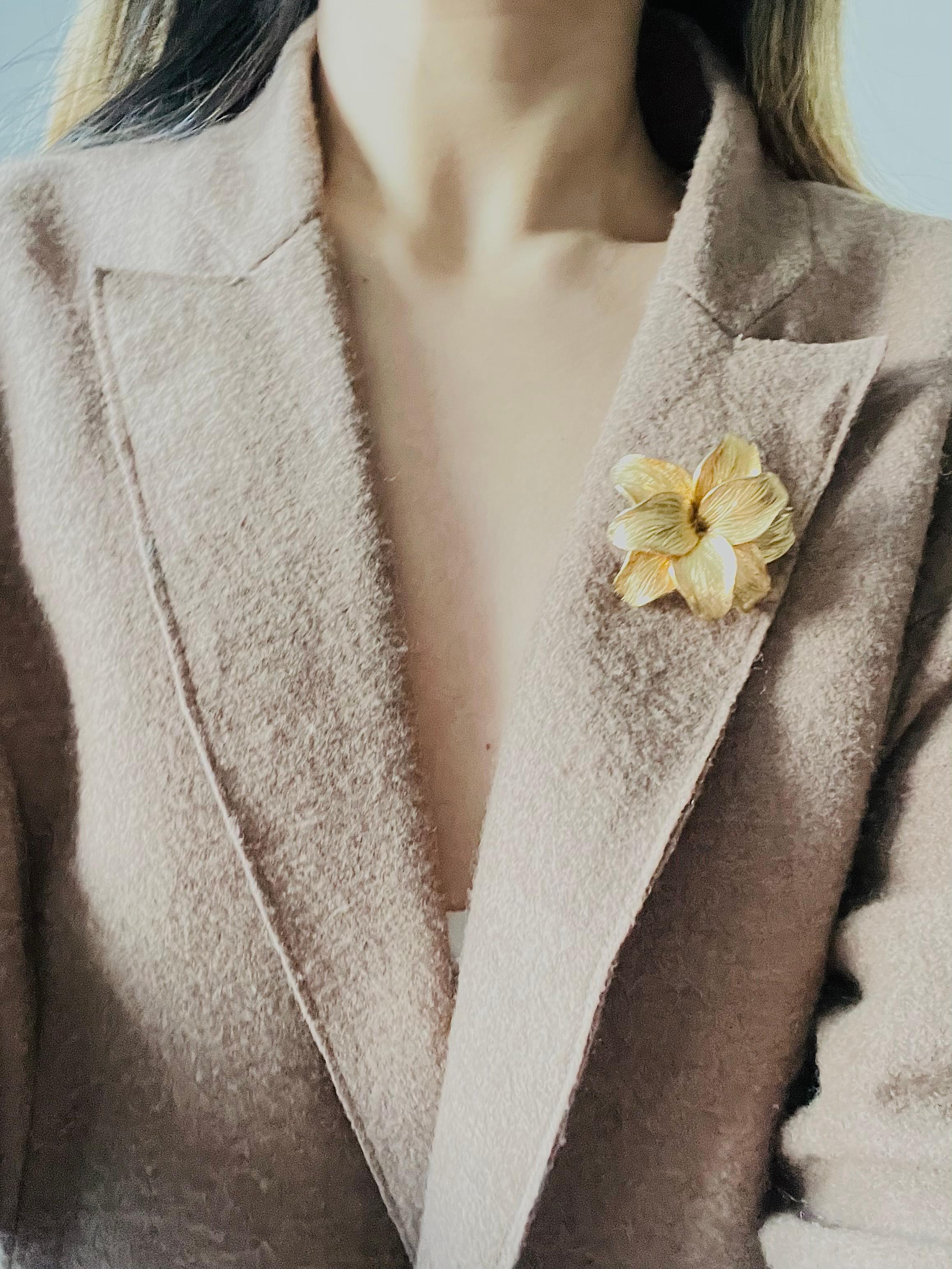 Christian Dior GROSSE 1965 Große Vivid Flourish Double Layer Flower Leaf Brosche 3