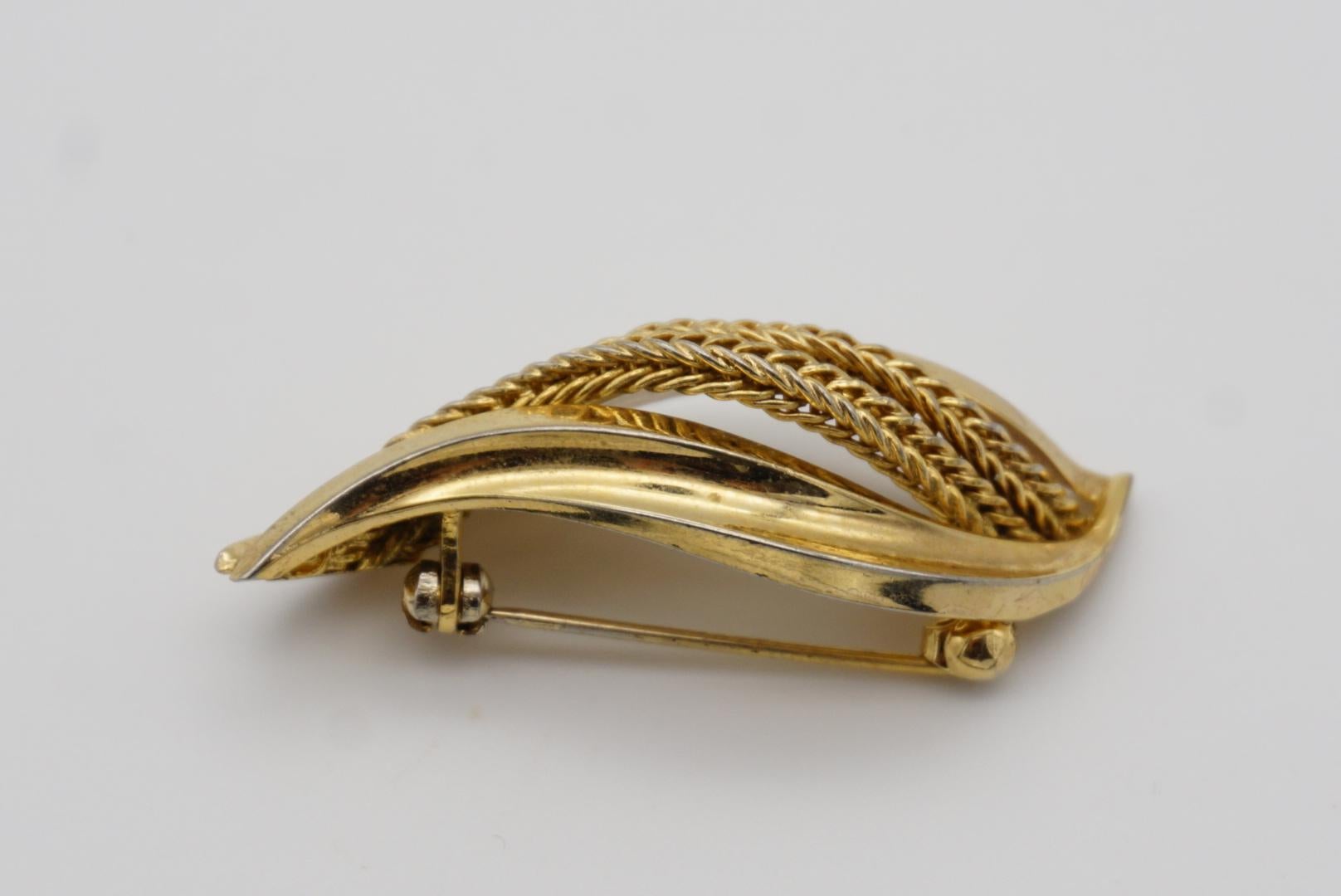 Christian Dior GROSSE 1965 Vintage Curled Swirl Rope Modernist Leaf Gold Brooch For Sale 5