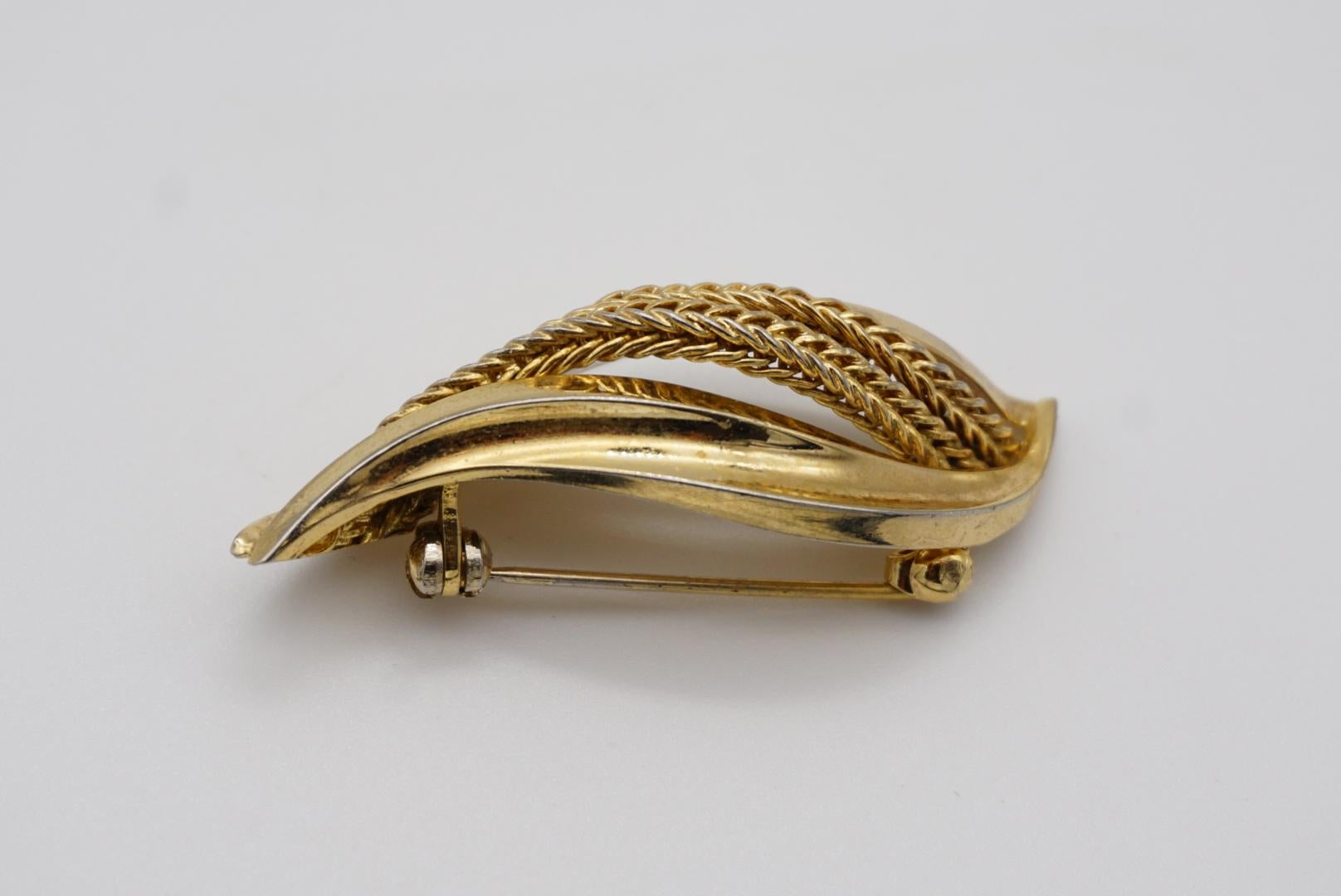 Christian Dior GROSSE 1965 Vintage Curled Swirl Rope Modernist Leaf Gold Brooch For Sale 3