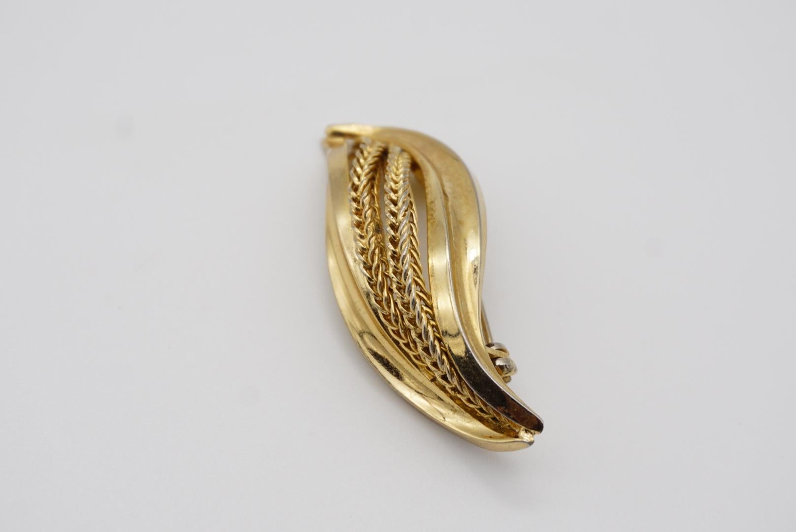 Christian Dior GROSSE 1965 Vintage Curled Swirl Rope Modernist Leaf Gold Brooch For Sale 4
