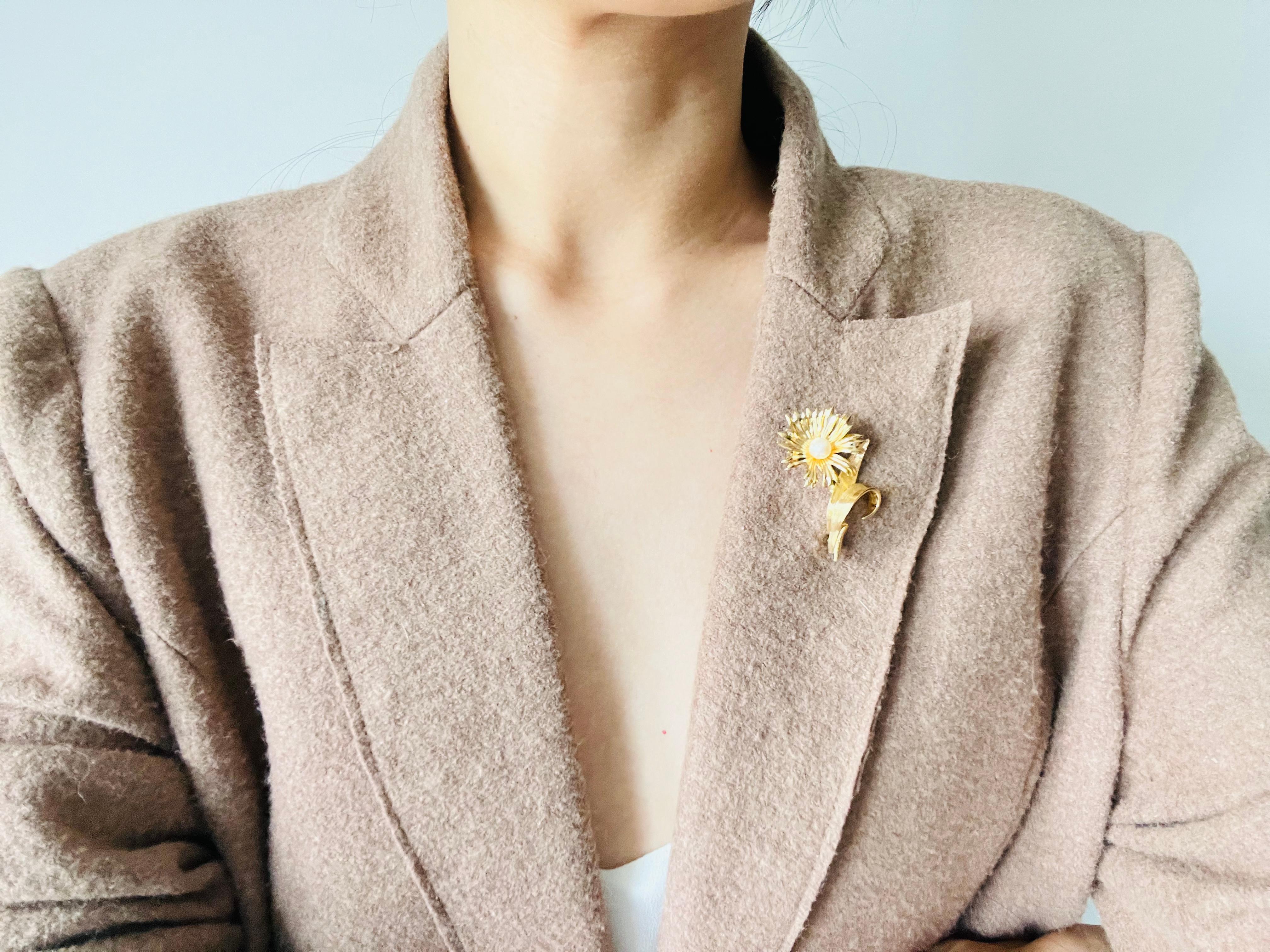 Christian Dior GROSSE 1965 Vintage Flourish Sunflower Leaf White Pearl Brooch 2
