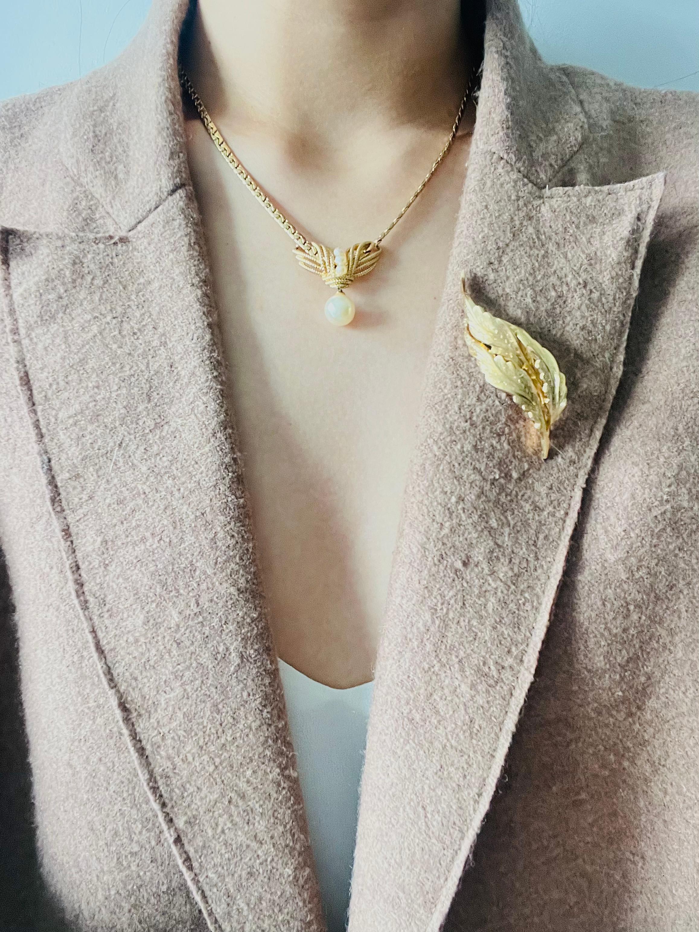 Women's or Men's Christian Dior GROSSE 1965 Vintage Trio Long Windy Leaf Interlocked Gold Brooch