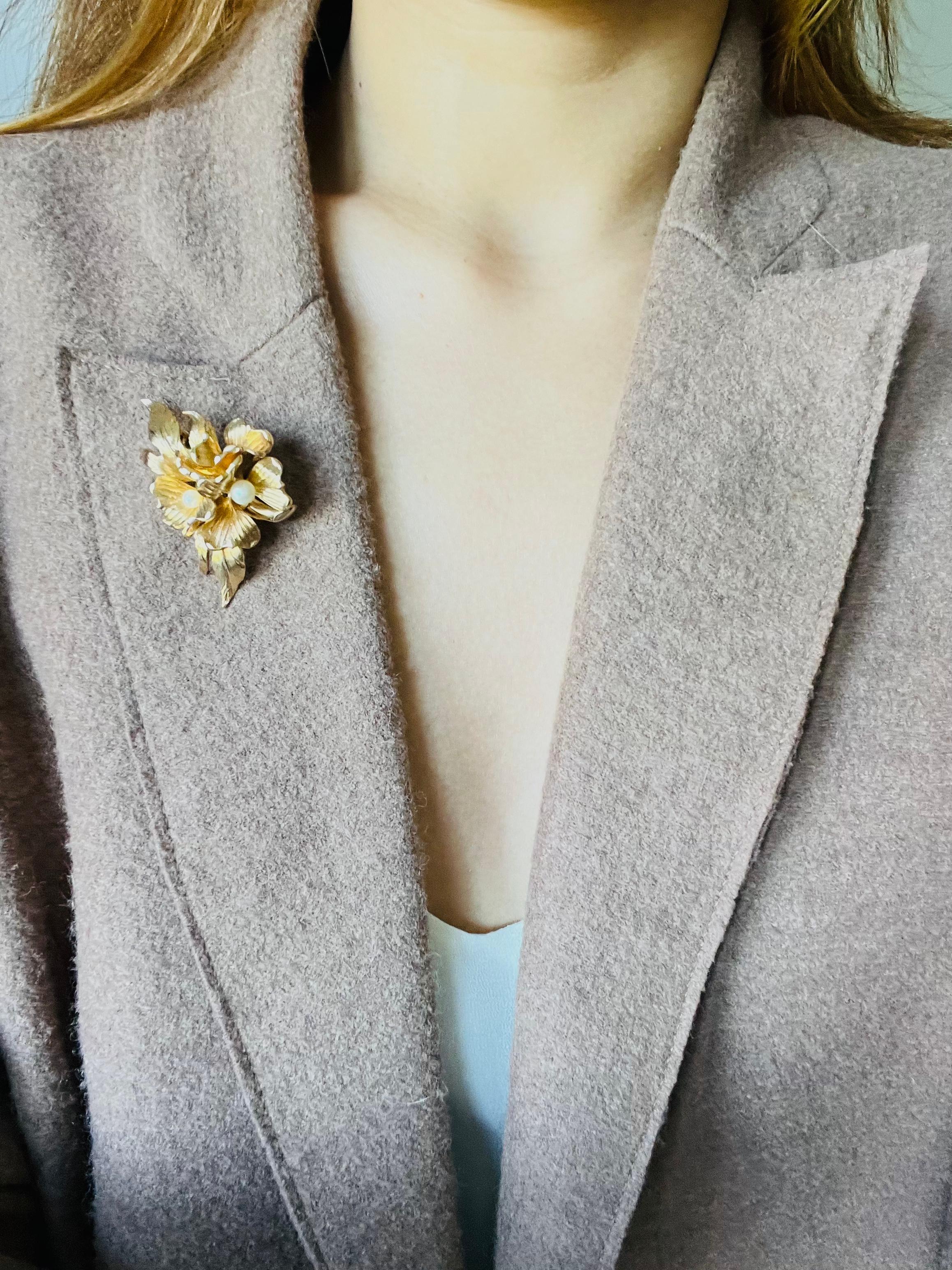Christian Dior GROSSE 1965 White Pearls Trio Cluster Blossom Flower Leaf Brooch For Sale 2