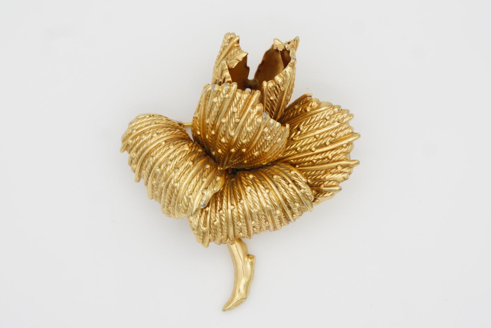 Christian Dior GROSSE 1966 Vintage 3D Große Blume Rose Dots Gold Brosche im Angebot 3