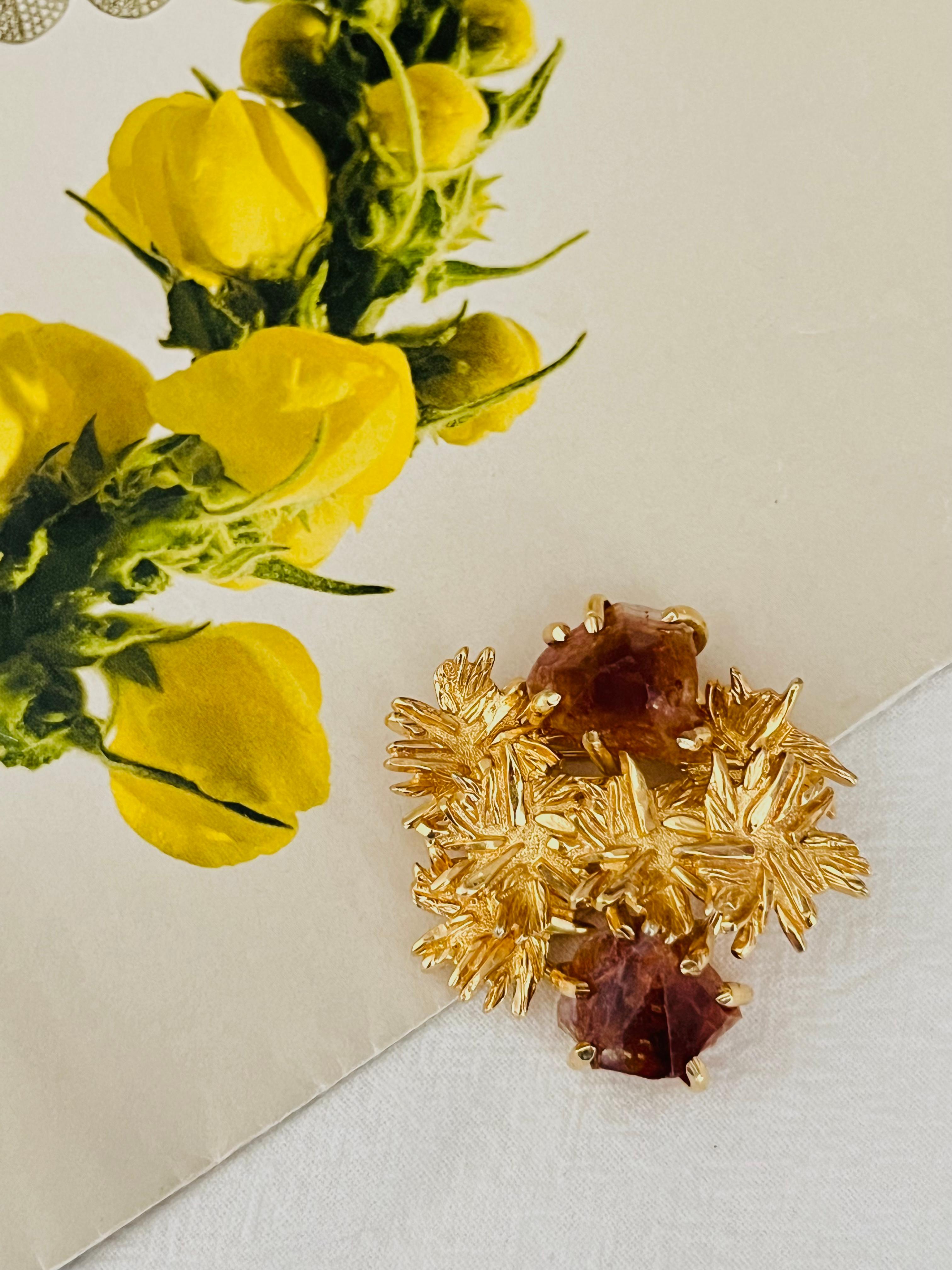 Christian Dior GROSSE 1966 Vintage Citrine Yellow Crystals Flower Leaf Brooch In Good Condition For Sale In Wokingham, England