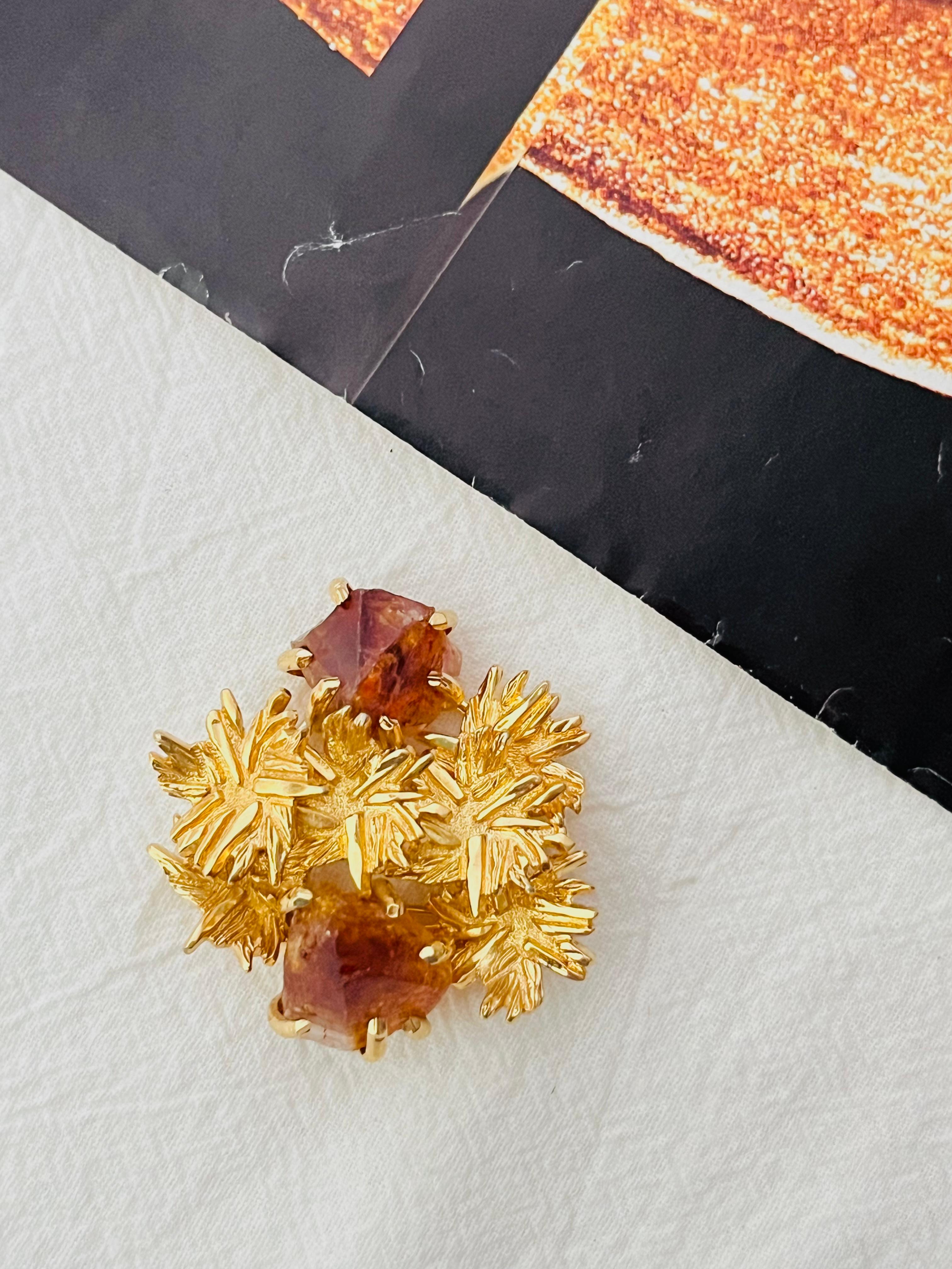Christian Dior GROSSE 1966 Vintage Citrine Yellow Crystals Flower Leaf Brooch For Sale 1
