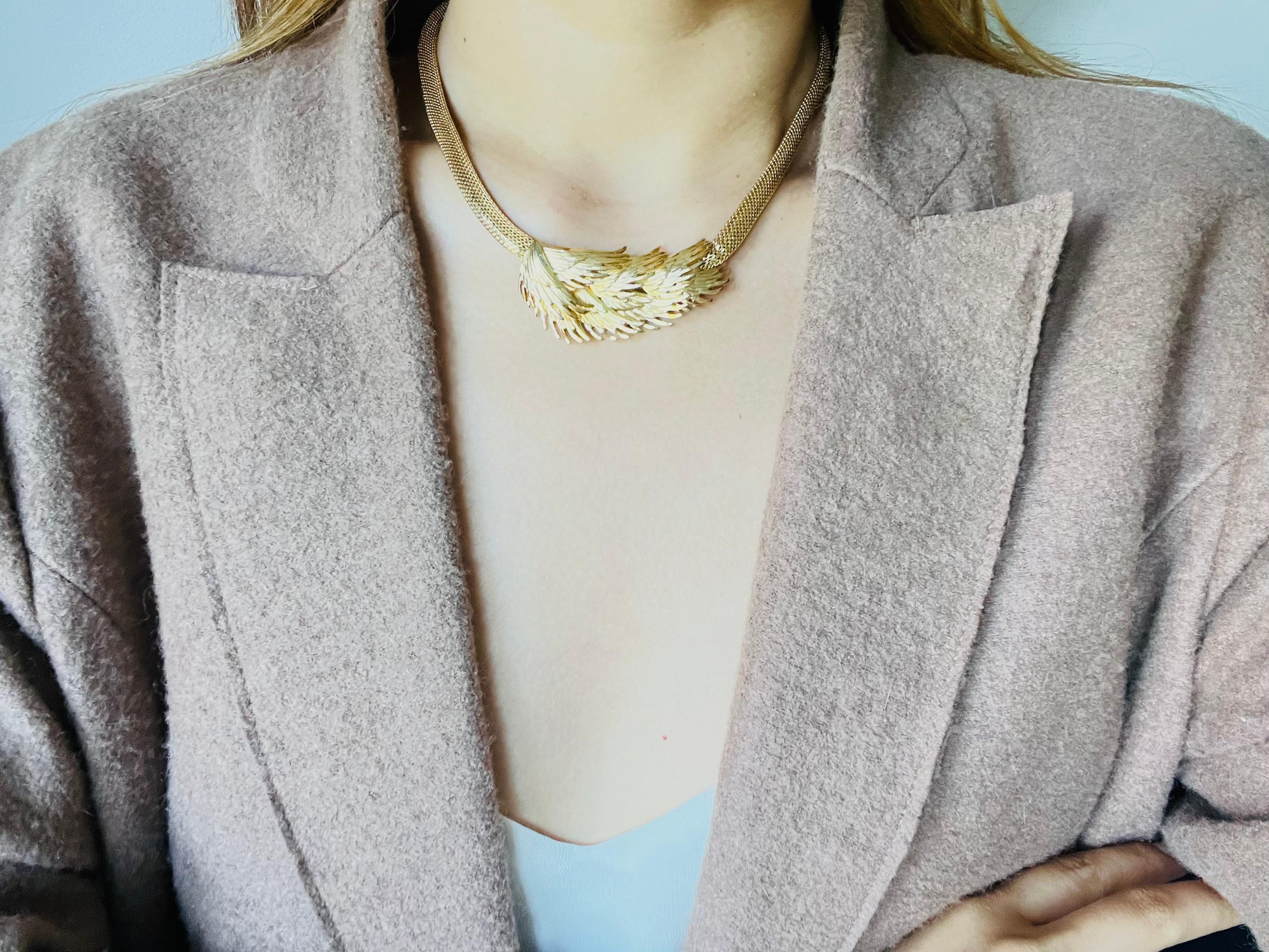 Christian Dior GROSSE 1966 Vintage Flourish Feather Wing 3D Mesh Snake Necklace For Sale 2