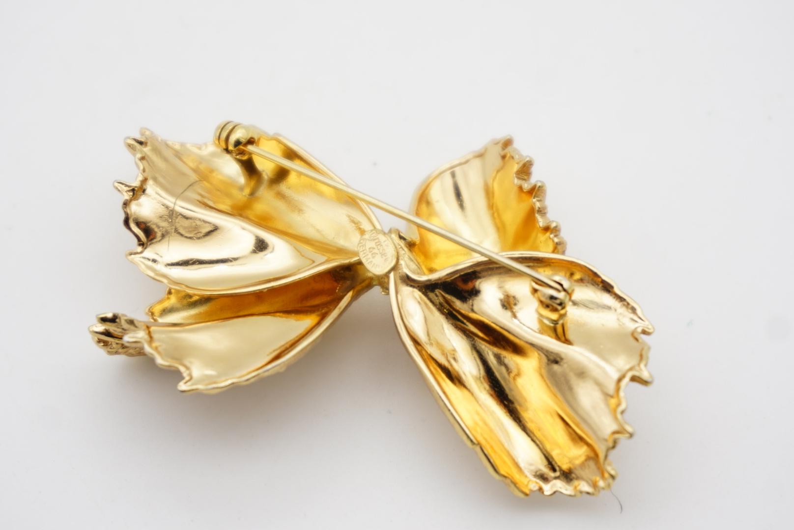 Christian Dior GROSSE 1966 Vintage Large Knot Bow Dots Ribbon Butterfly Brooch For Sale 4