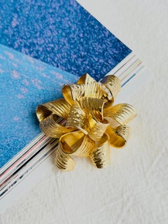 Christian Dior GROSSE 1966 Vintage Large Vivid 3D Ribbon Knot Bow Gold Brooch