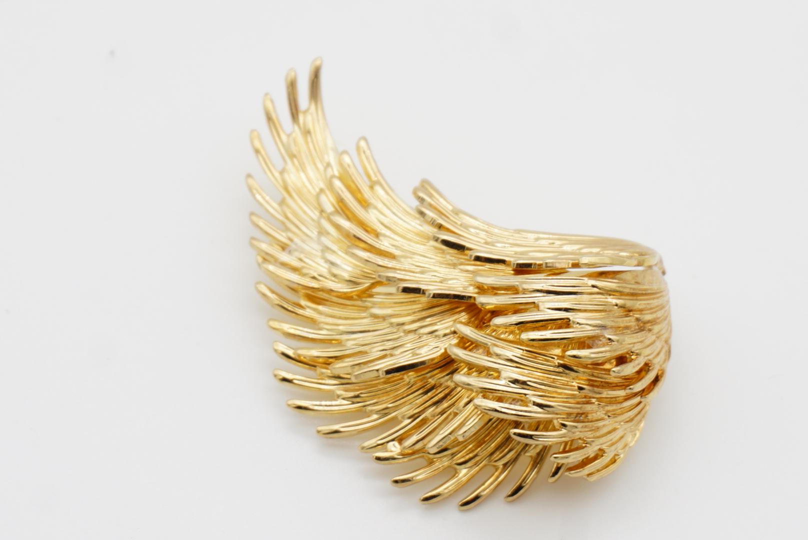 Christian Dior GROSSE 1966 Vintage Vivid Wing Feather Layers Modernist Brooch For Sale 5