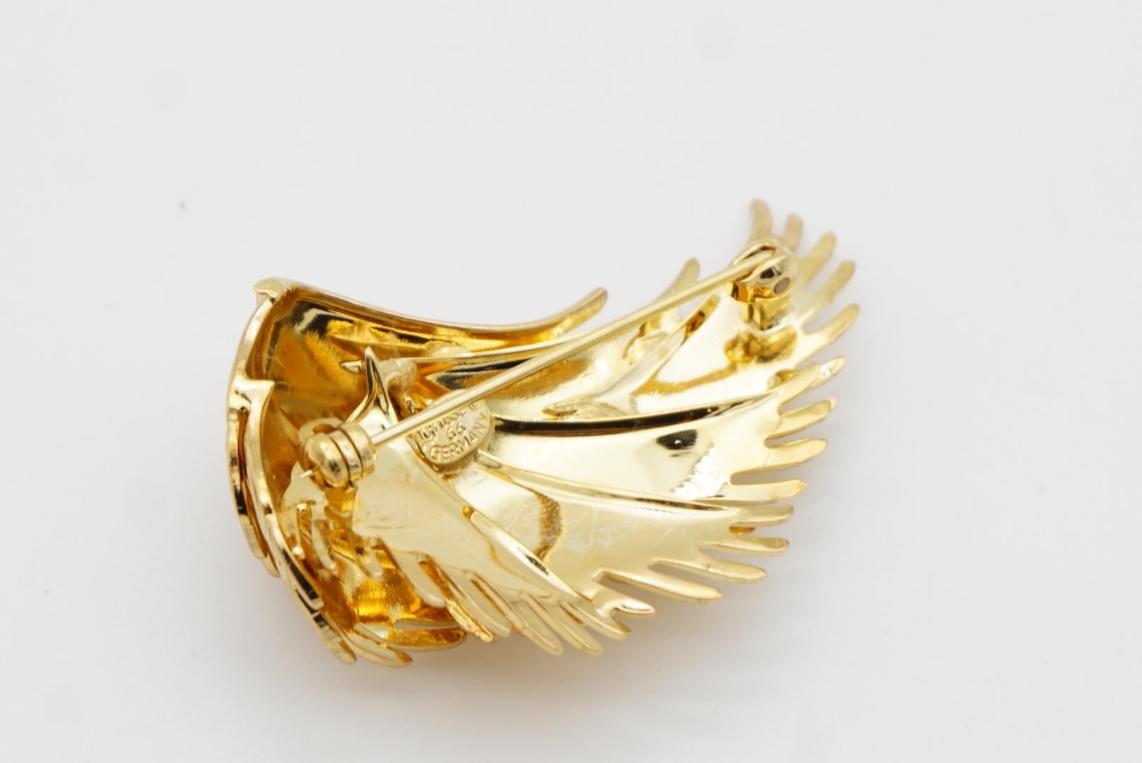 Christian Dior GROSSE 1966 Vintage Vivid Wing Feather Layers Modernist Brooch For Sale 8