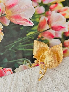 Christian Dior GROSSE 1967 Gold Iconic Fruit Windy Vivid Double Leaf Brooch