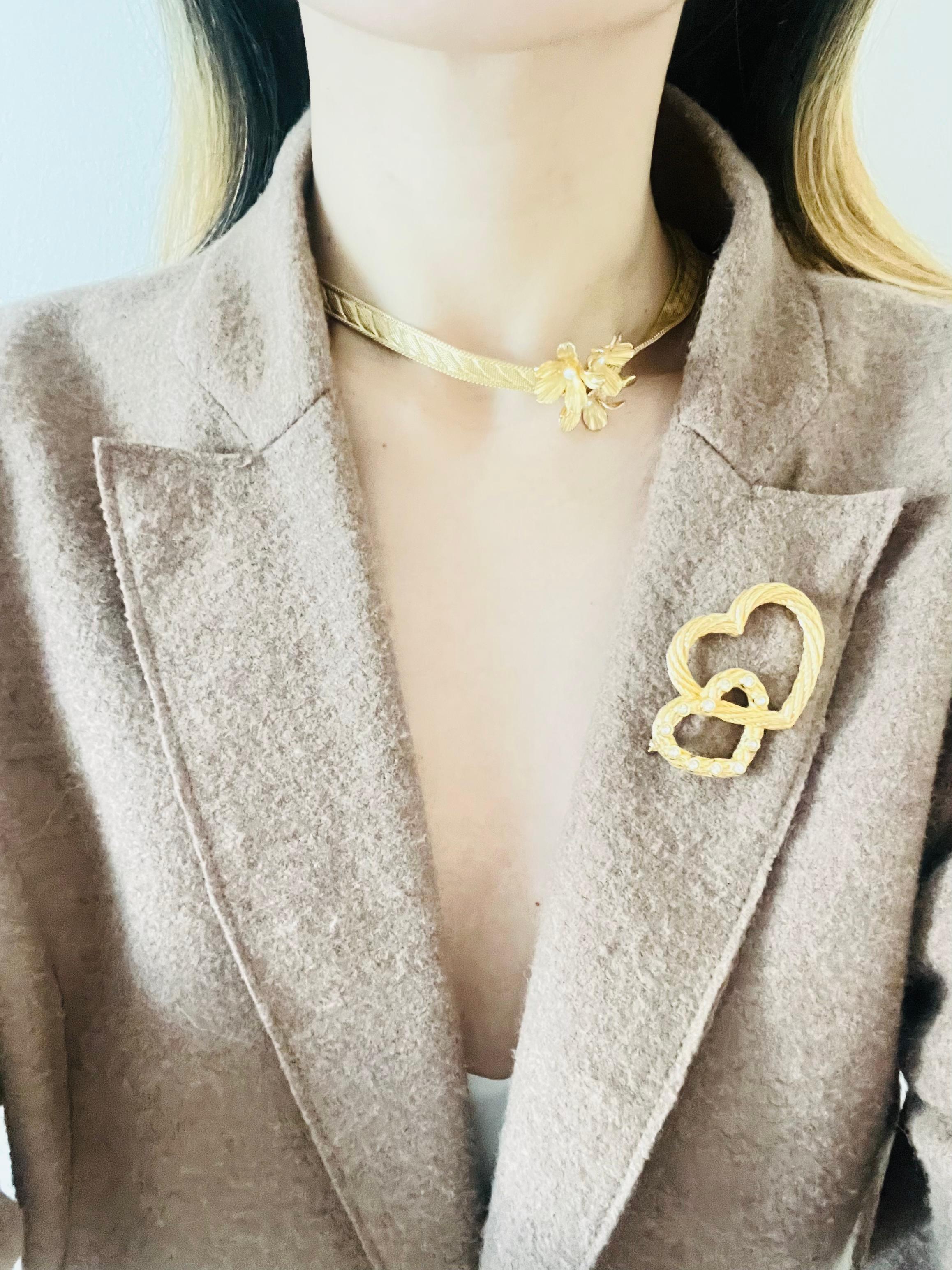 Christian Dior GROSSE 1967 - Collier ras du cou en maille et perles blanches Trio Cluster Flower 5