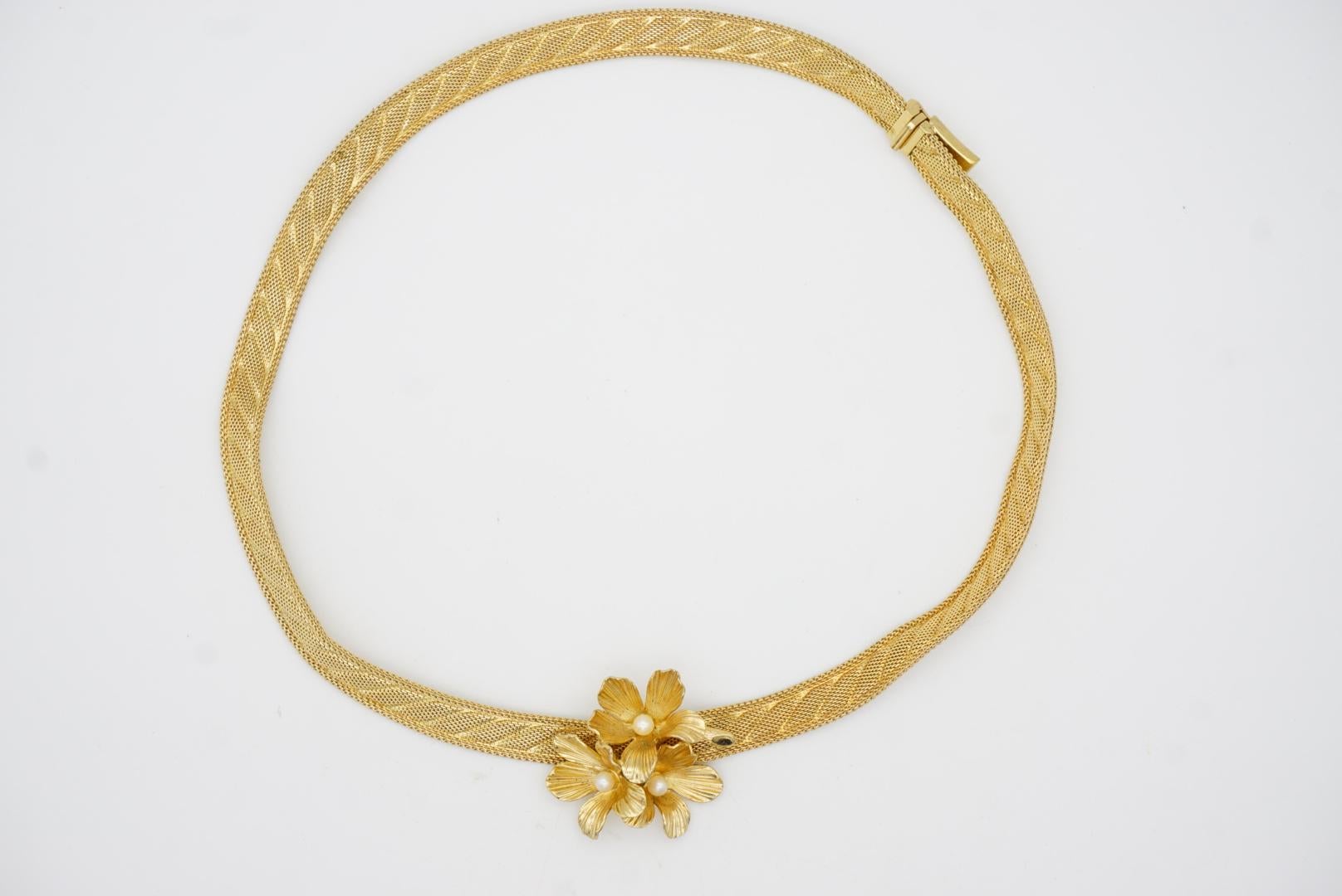 Christian Dior GROSSE 1967 Trio Cluster Flower White Pearl Mesh Collana Choker in vendita 9