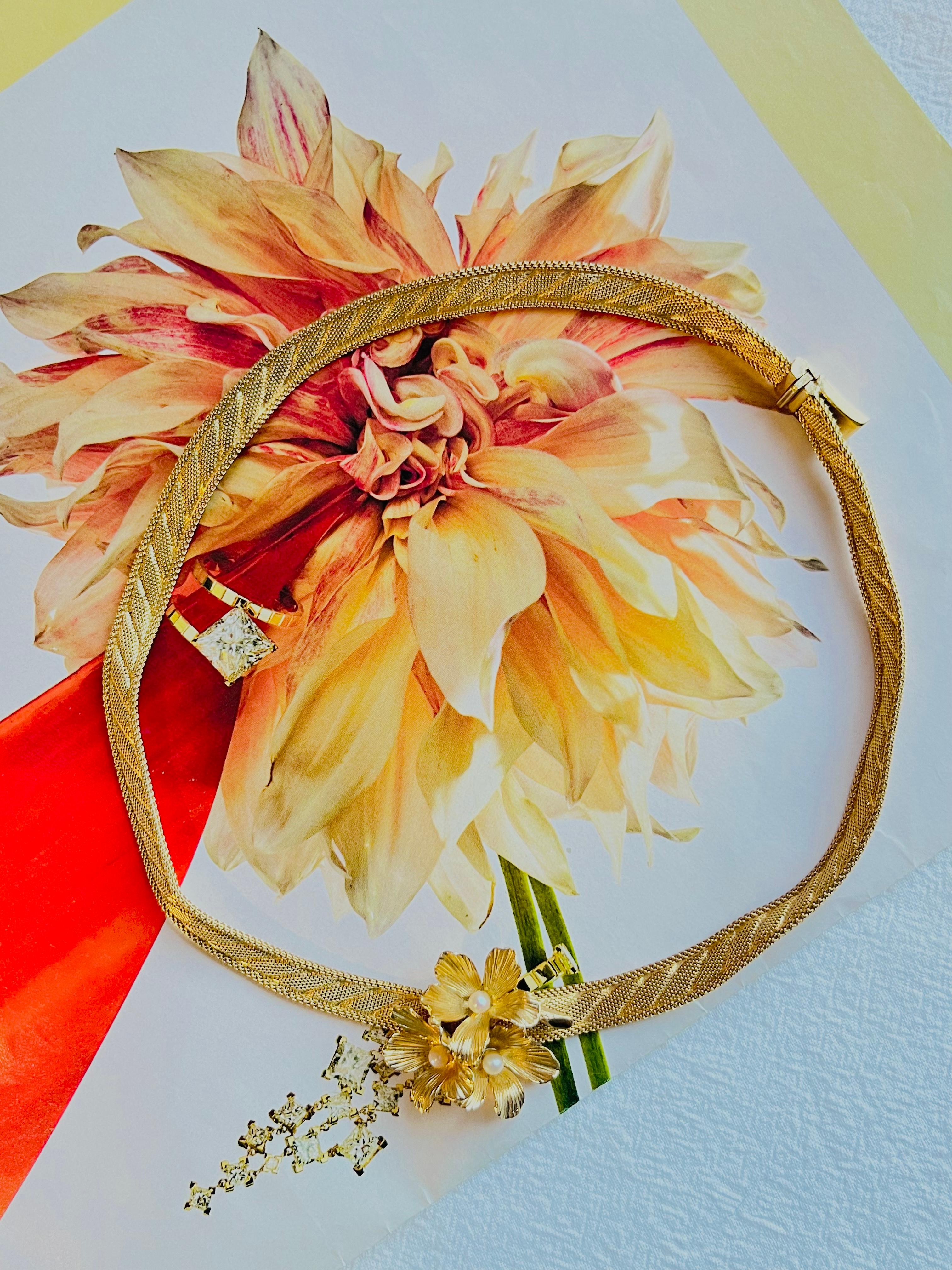 da uomo o donna Christian Dior GROSSE 1967 Trio Cluster Flower White Pearl Mesh Collana Choker in vendita