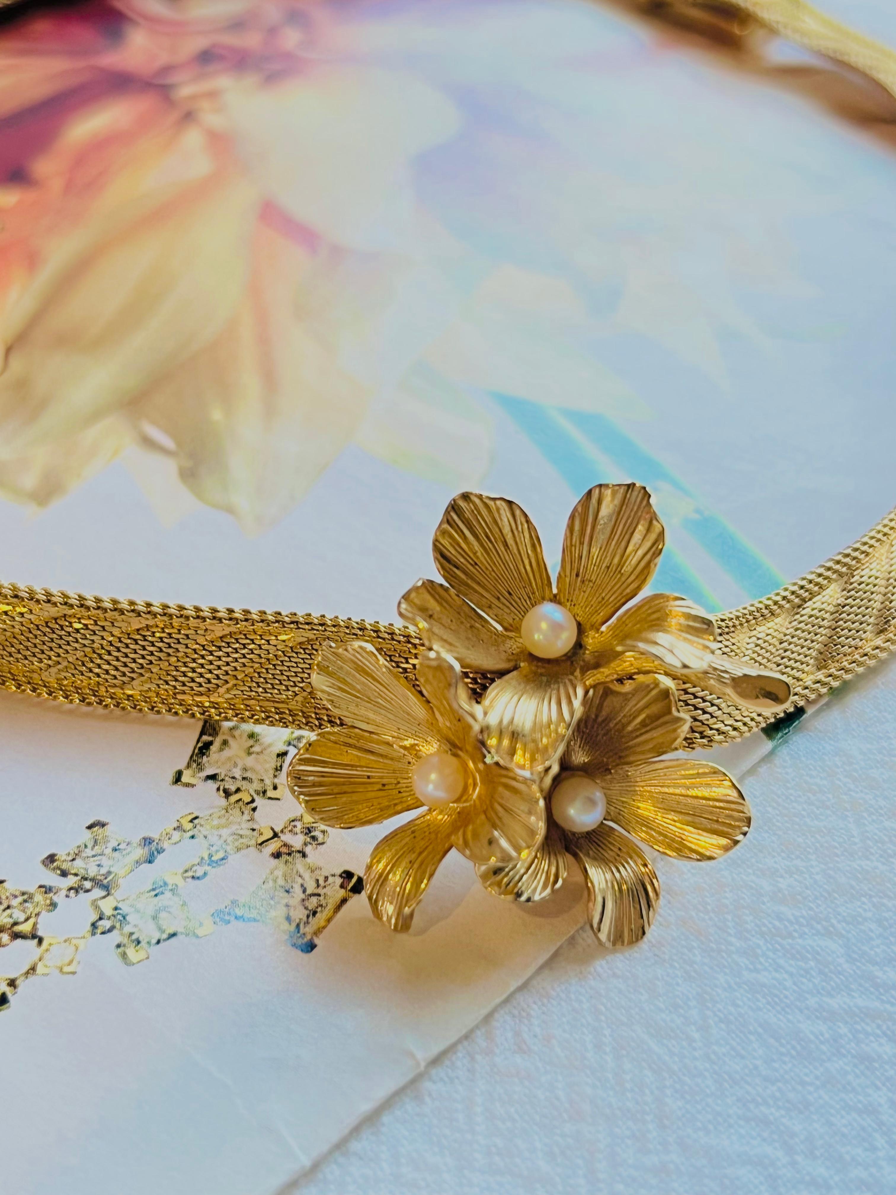 Christian Dior GROSSE 1967 Trio Cluster Flower White Pearl Mesh Collana Choker in vendita 1