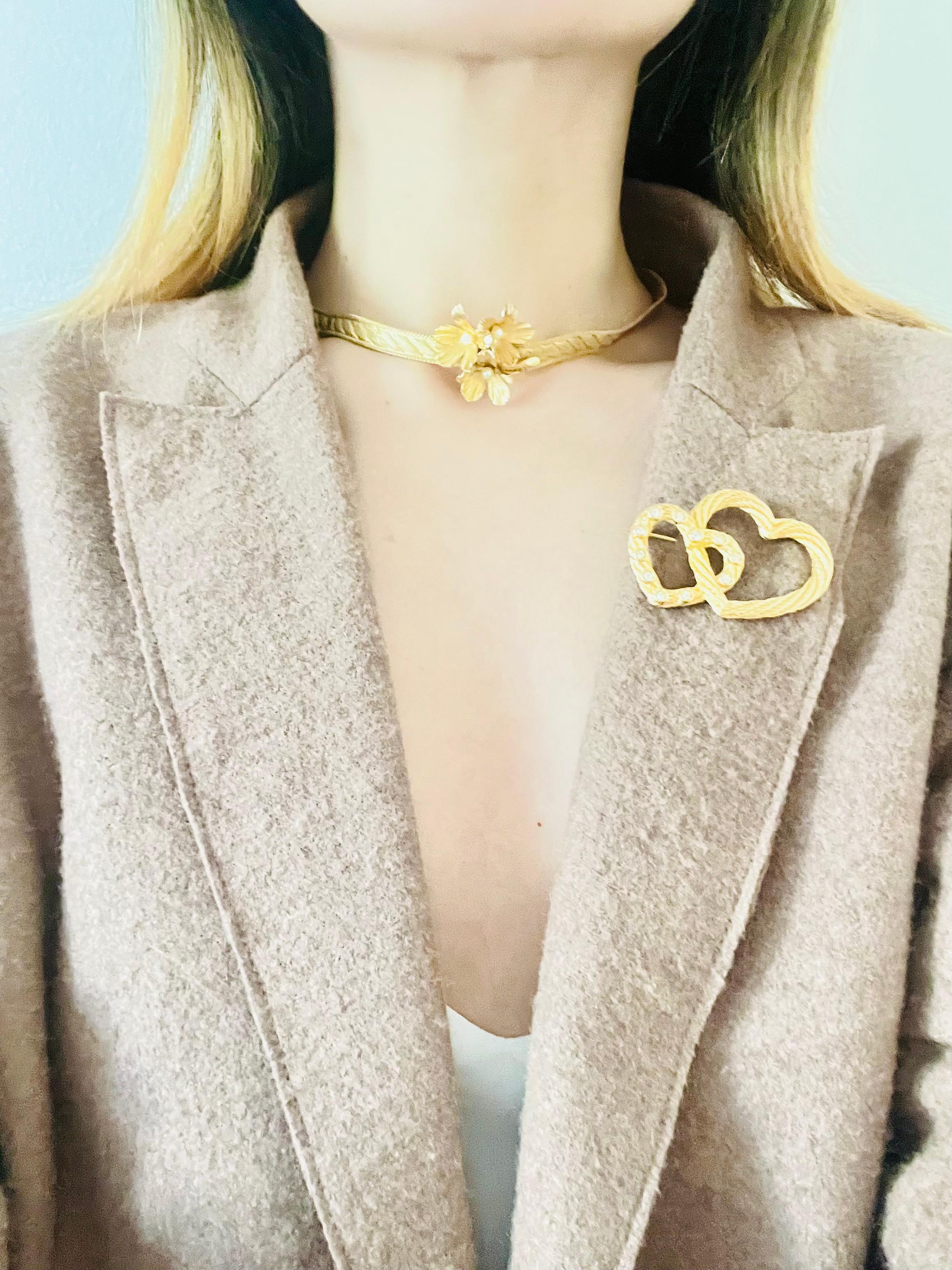 Christian Dior GROSSE 1967 - Collier ras du cou en maille et perles blanches Trio Cluster Flower 4