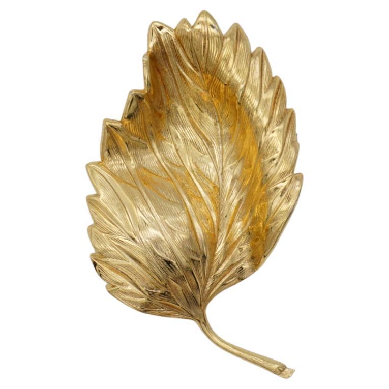 Christian Dior GROSSE 1967 Vintage Autumn Wave Wind Fallen Leaf Gold Brooch For Sale