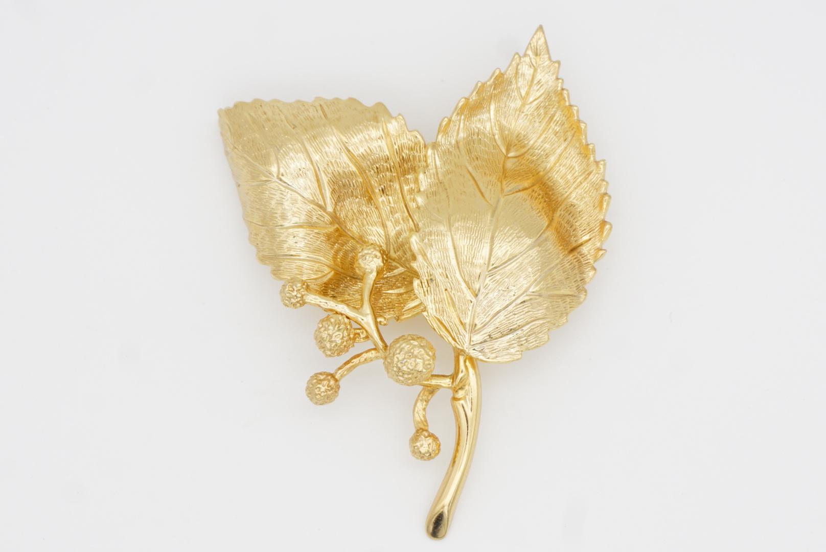 Christian Dior GROSSE 1967 Vintage Double Vivid Windy Leaf Cluster Fruit Brooch For Sale 4