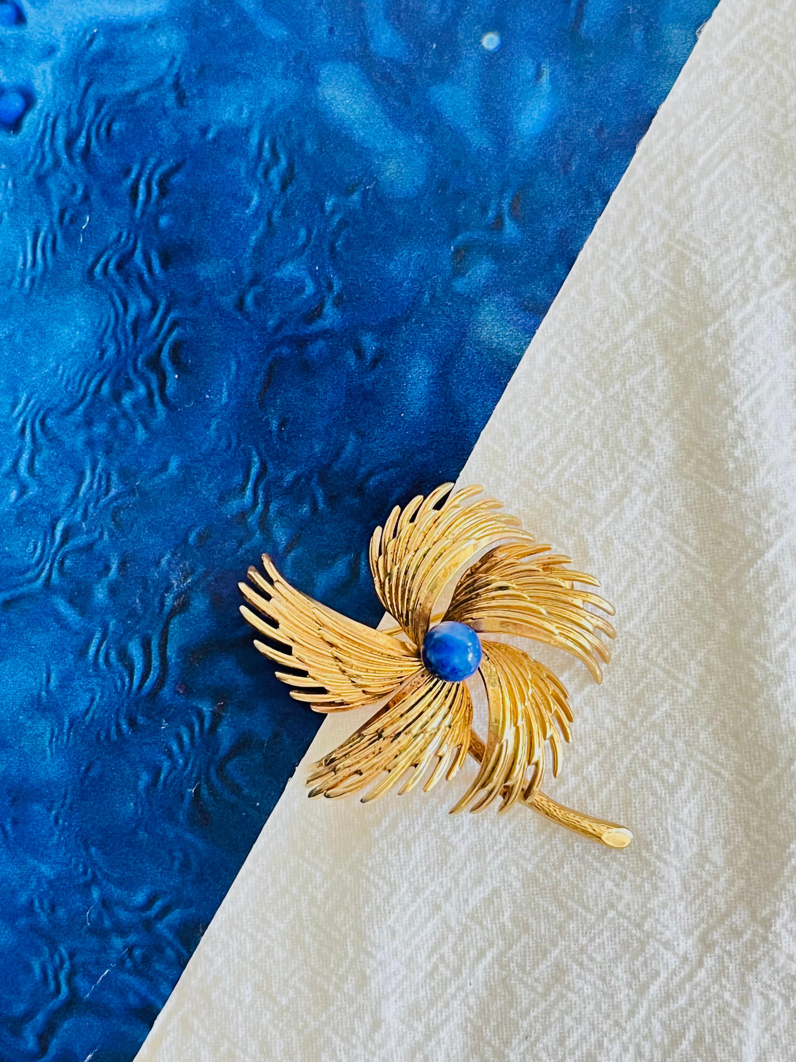 Christian Dior GROSSE 1967 Vintage Navy Wings Feather Flower Windmills Brooch In Good Condition For Sale In Wokingham, England