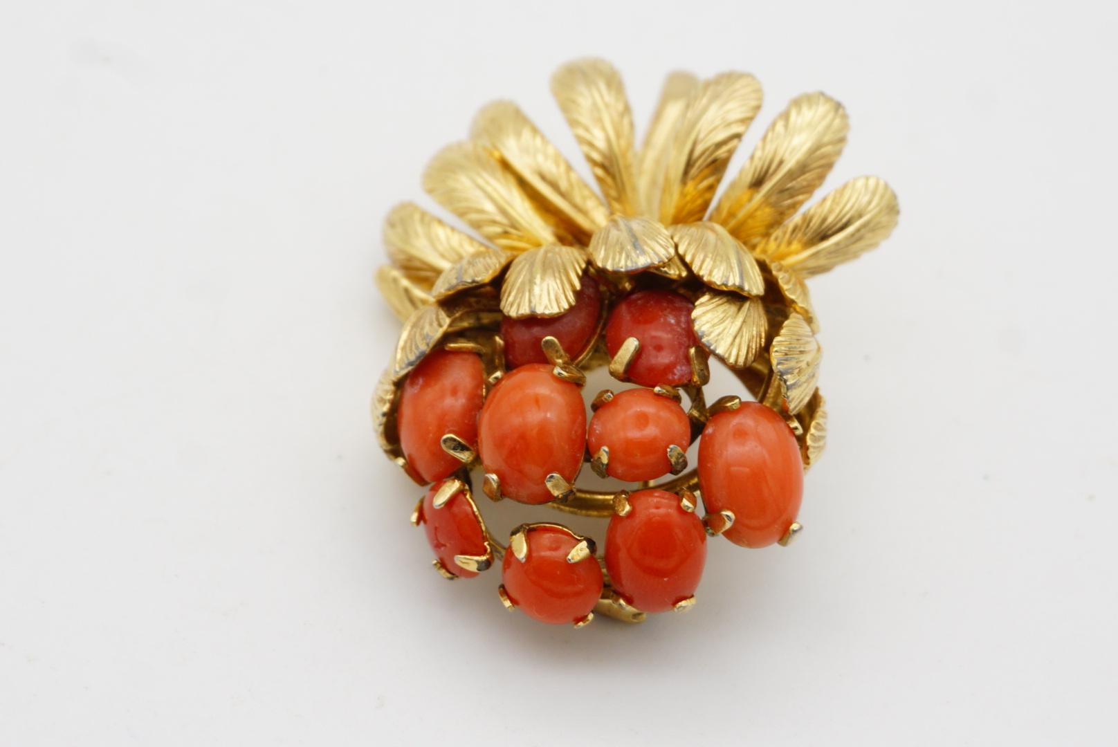 Christian Dior GROSSE 1967 Vintage Orange Fruit Flower Bouquet Leaf Gold Brooch For Sale 8