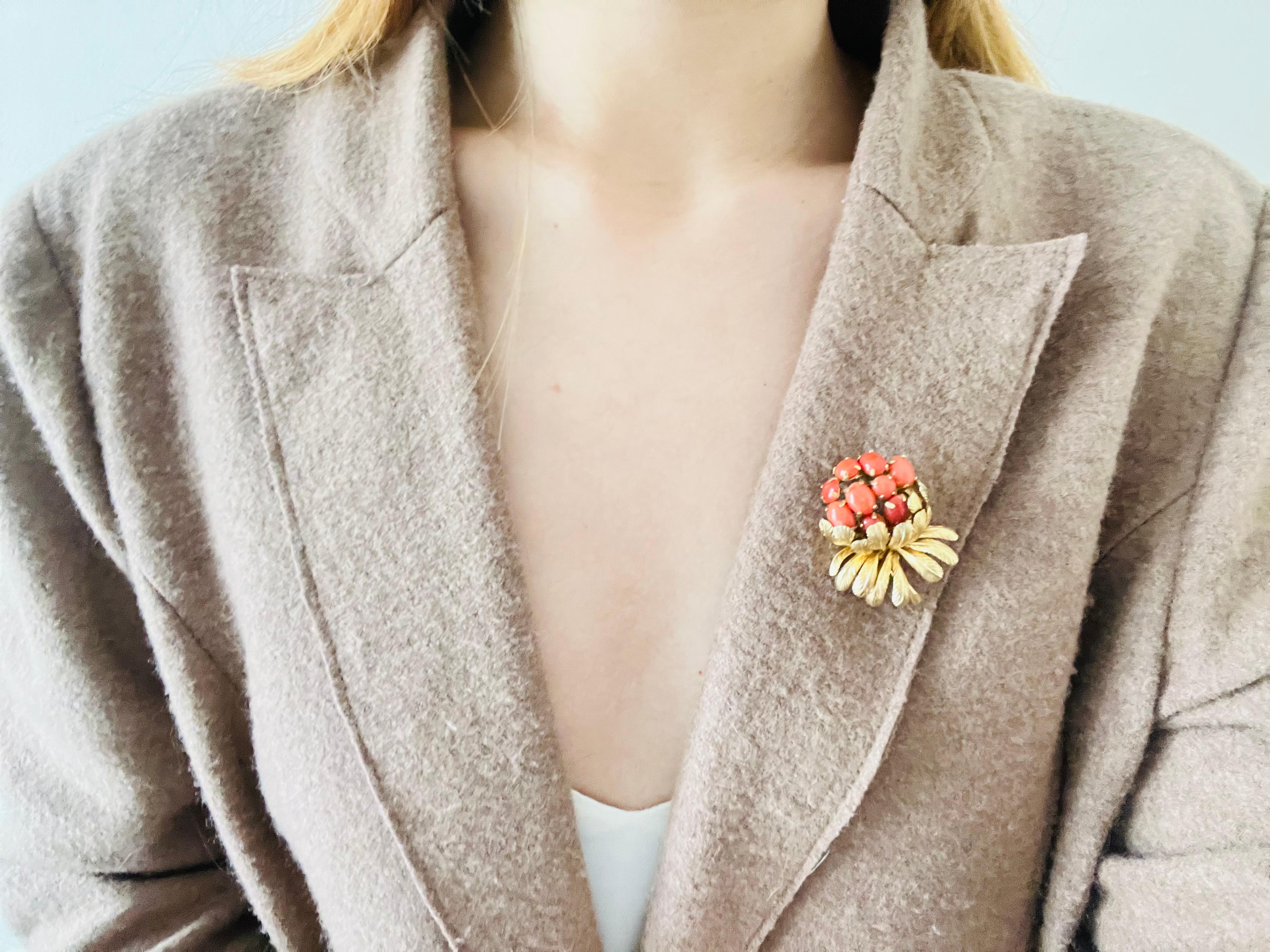 Christian Dior GROSSE 1967 Vintage Orange Fruit Flower Bouquet Leaf Gold Brooch For Sale 1